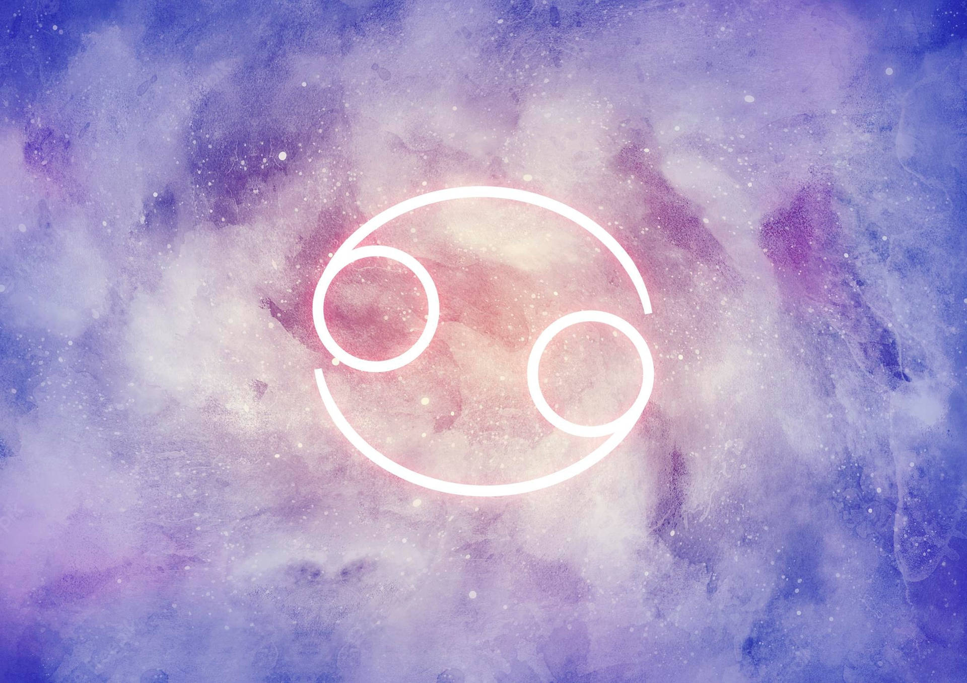 一個發光的巨蟹座符號在帶有紫色和粉紅色調的星空宇宙星雲中。