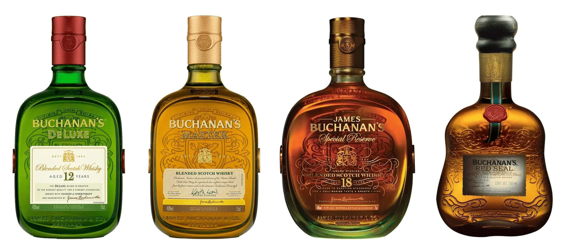 四個帶有不同標籤和顏色的 Buchanan's 威士忌酒瓶。