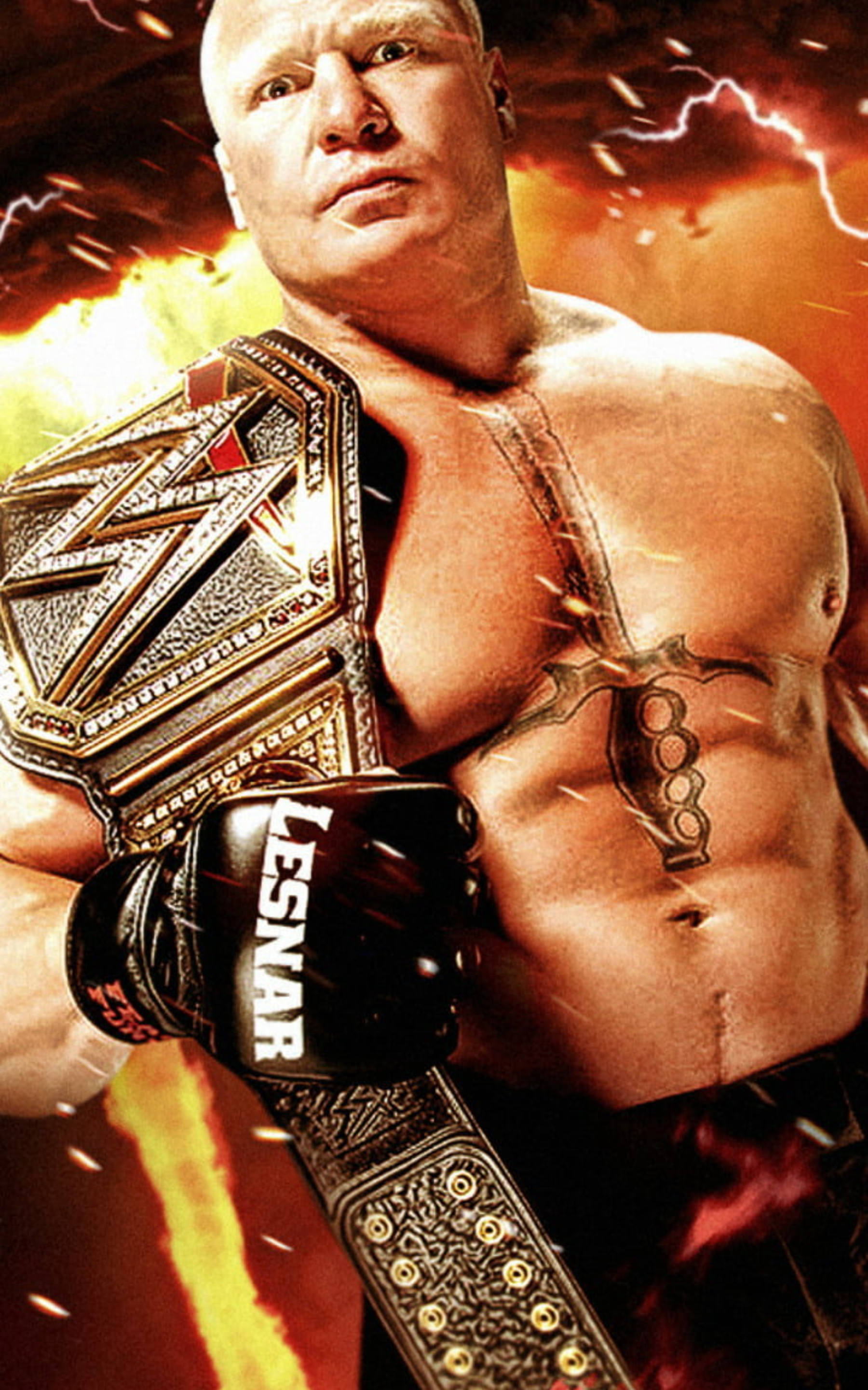 iPhone 桌布 壁紙 — 布洛克·雷斯納（Brock Lesnar）在充滿火焰和閃電的背景中，手持WWE冠軍腰帶，眼神銳利。