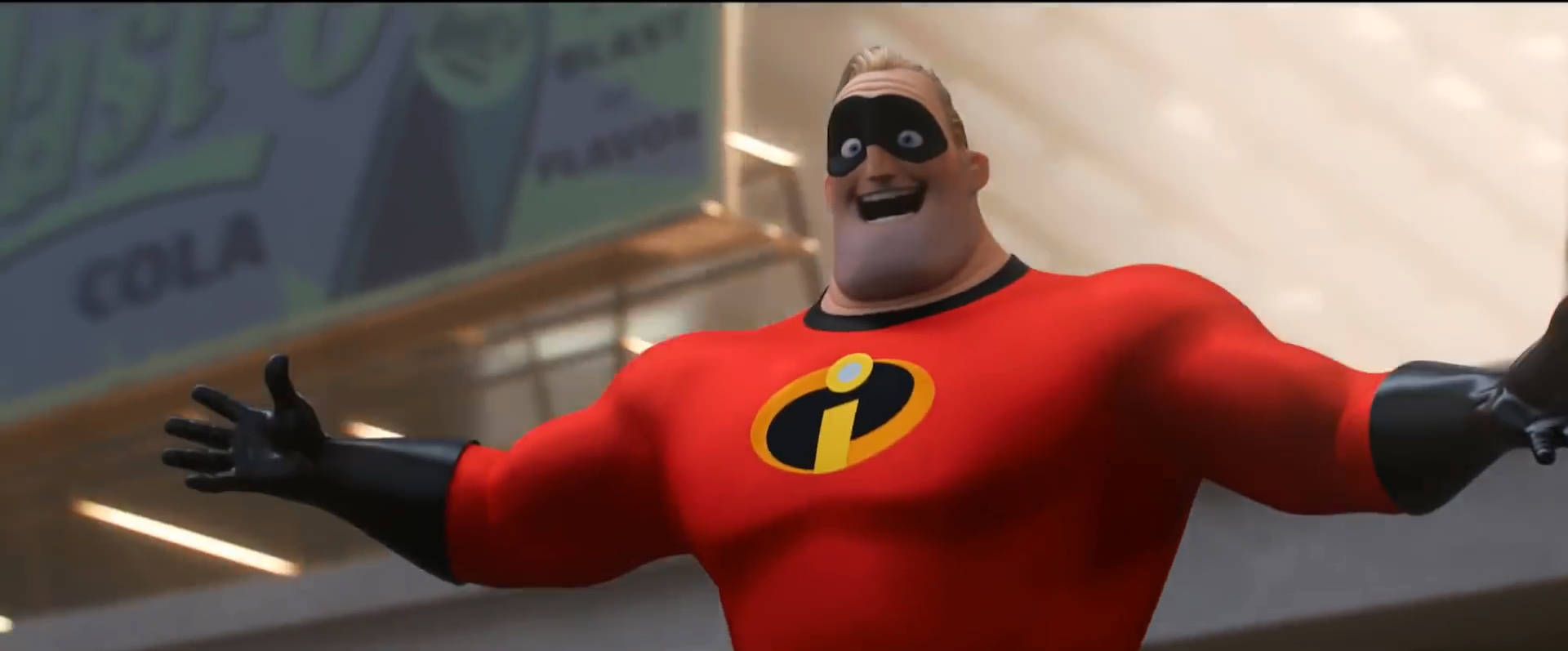 布魯斯喜悅表情 壁紙 — Mr. Incredible 穿著紅色超級英雄服裝，在光線明亮的室內環境中張開雙臂站立。