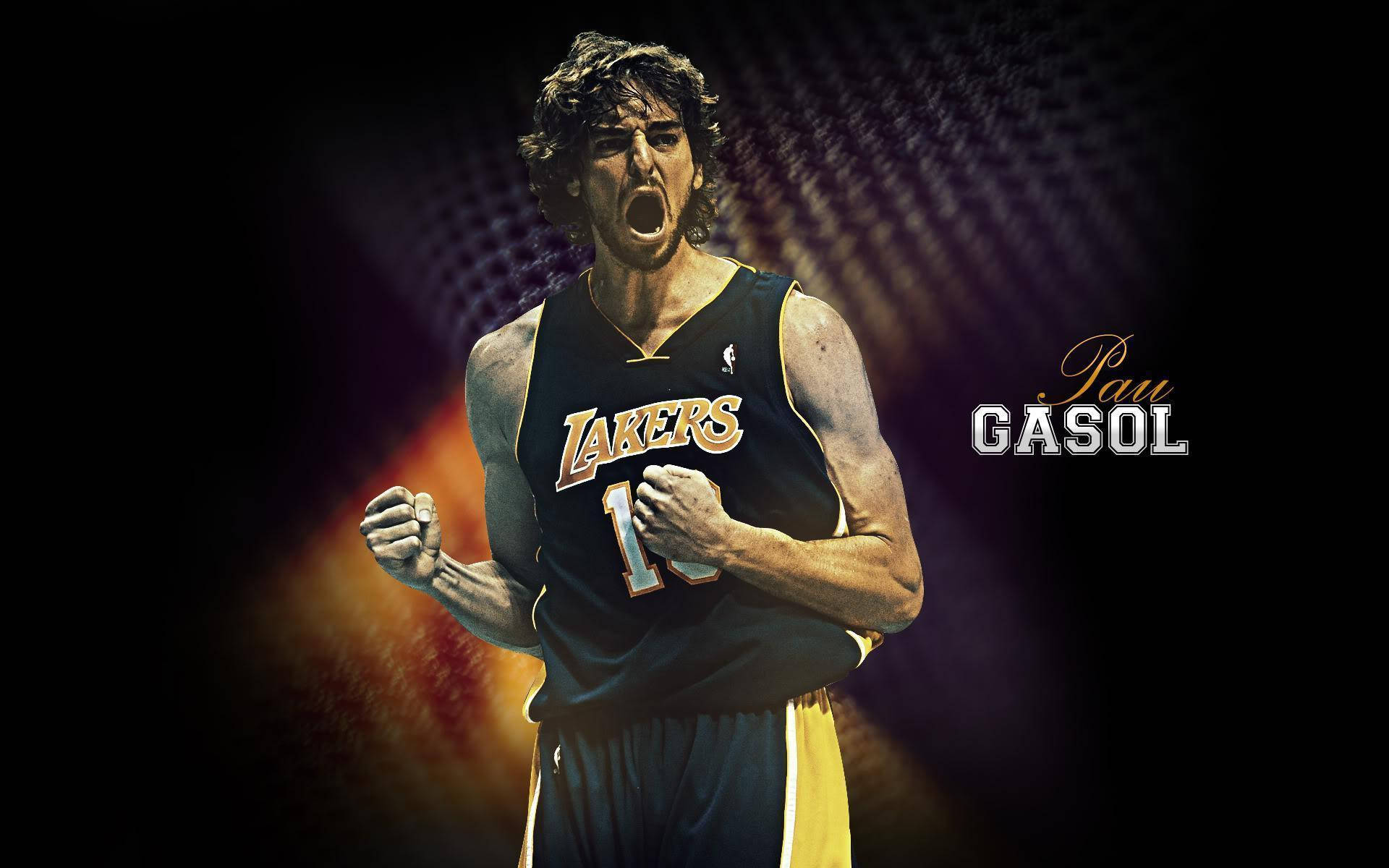 身穿湖人隊球衣的籃球運動員 Pau Gasol 握緊拳頭慶祝。