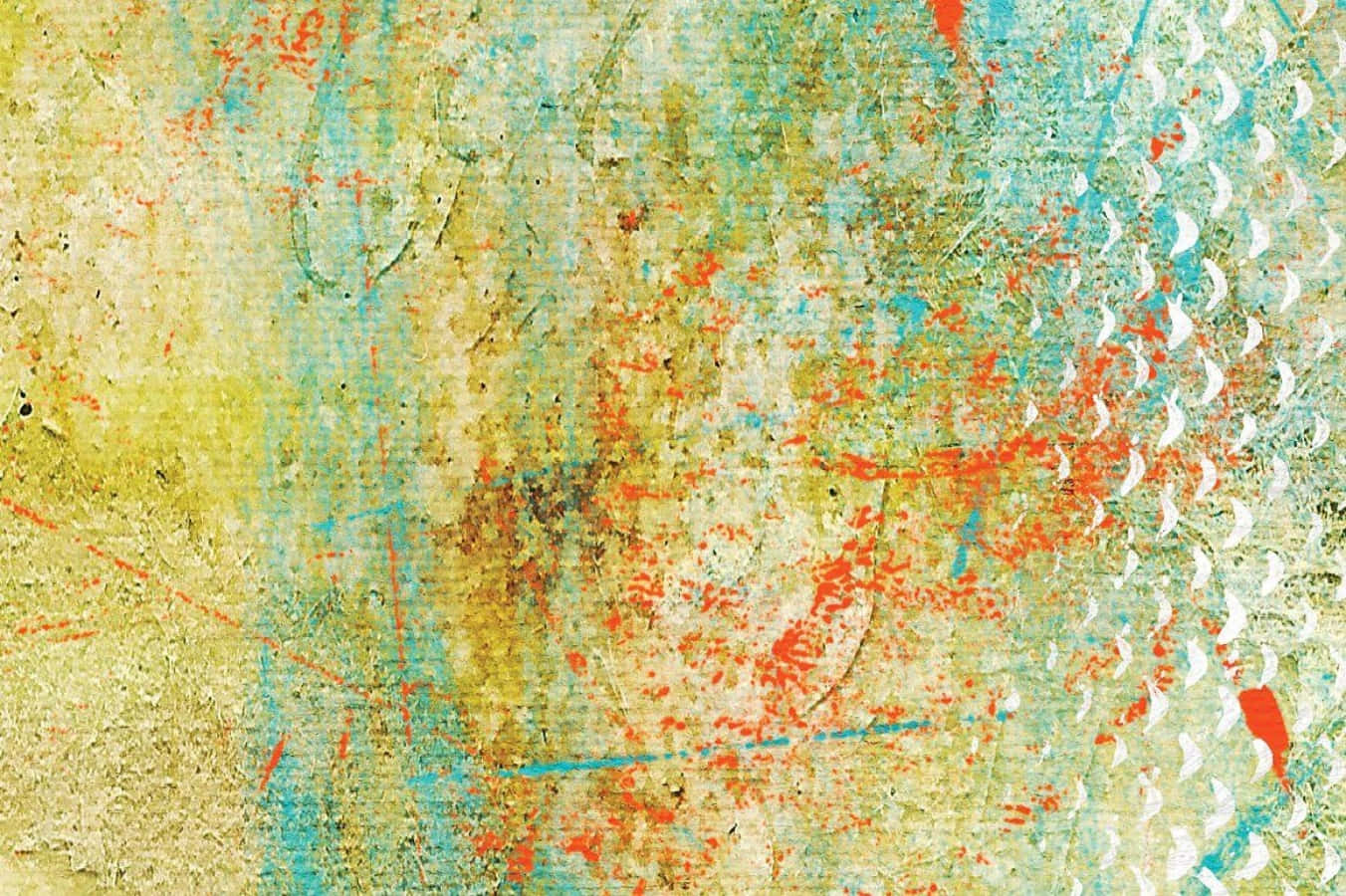 Mixed Media 桌布 壁紙 — 帶有層疊顏料飛濺和重複鱗片圖案的紋理抽象藝術品，採用青綠色、橙色和米色。