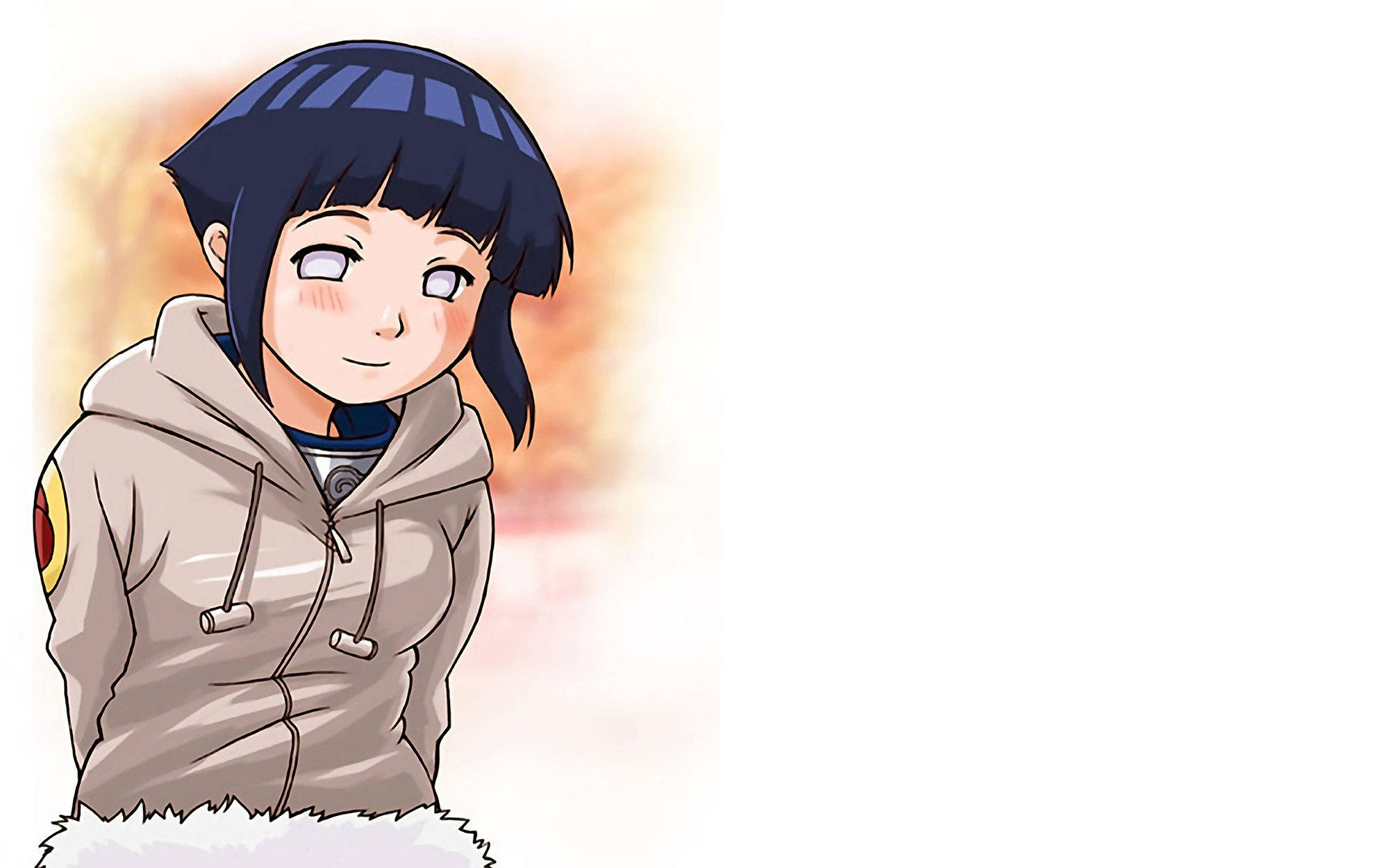 年輕的日向雛田微笑 壁紙 — 動漫女孩留著深藍色波波頭，臉頰紅潤，穿著帶白色毛邊的米色連帽衫，溫柔地微笑。