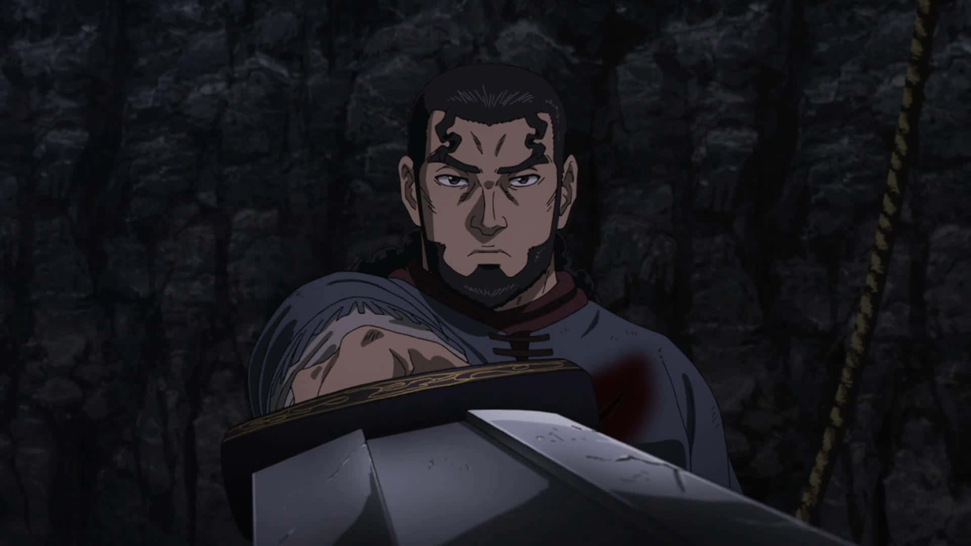 動漫戰士有紋身，在黑暗洞穴中持劍