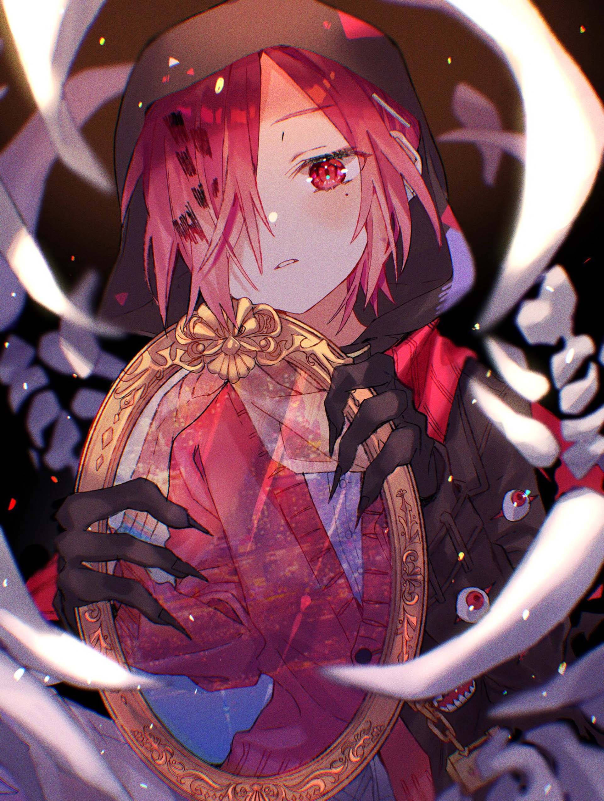 幽靈三葉 Sousuke 壁紙 — 一位紅髮動漫女孩，眼睛發光，手持華麗鏡子，幽靈般的白色觸手在她周圍旋轉，營造出黑暗神秘的場景。