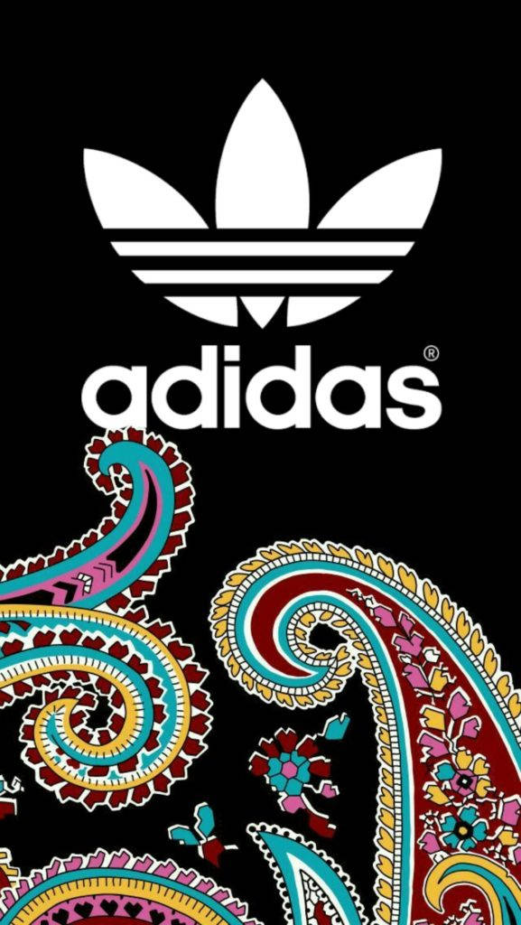 彩色塗鴉藝術阿迪達斯 iPhone 壁紙 — 大膽的白色adidas標誌和文字在黑色背景上形成對比，下方有色彩繽紛、複雜的佩斯利圖案旋轉。
