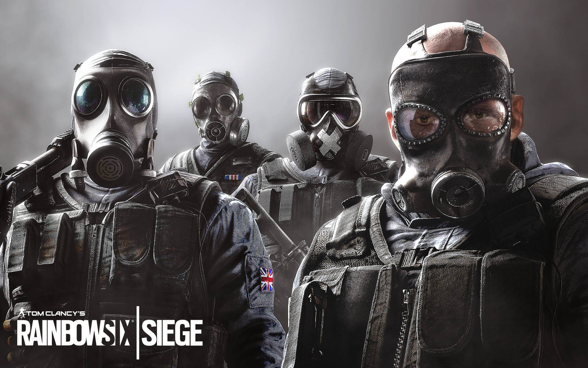 來自Rainbow Six Siege的四名戴著防毒面具和戰術裝備的士兵。