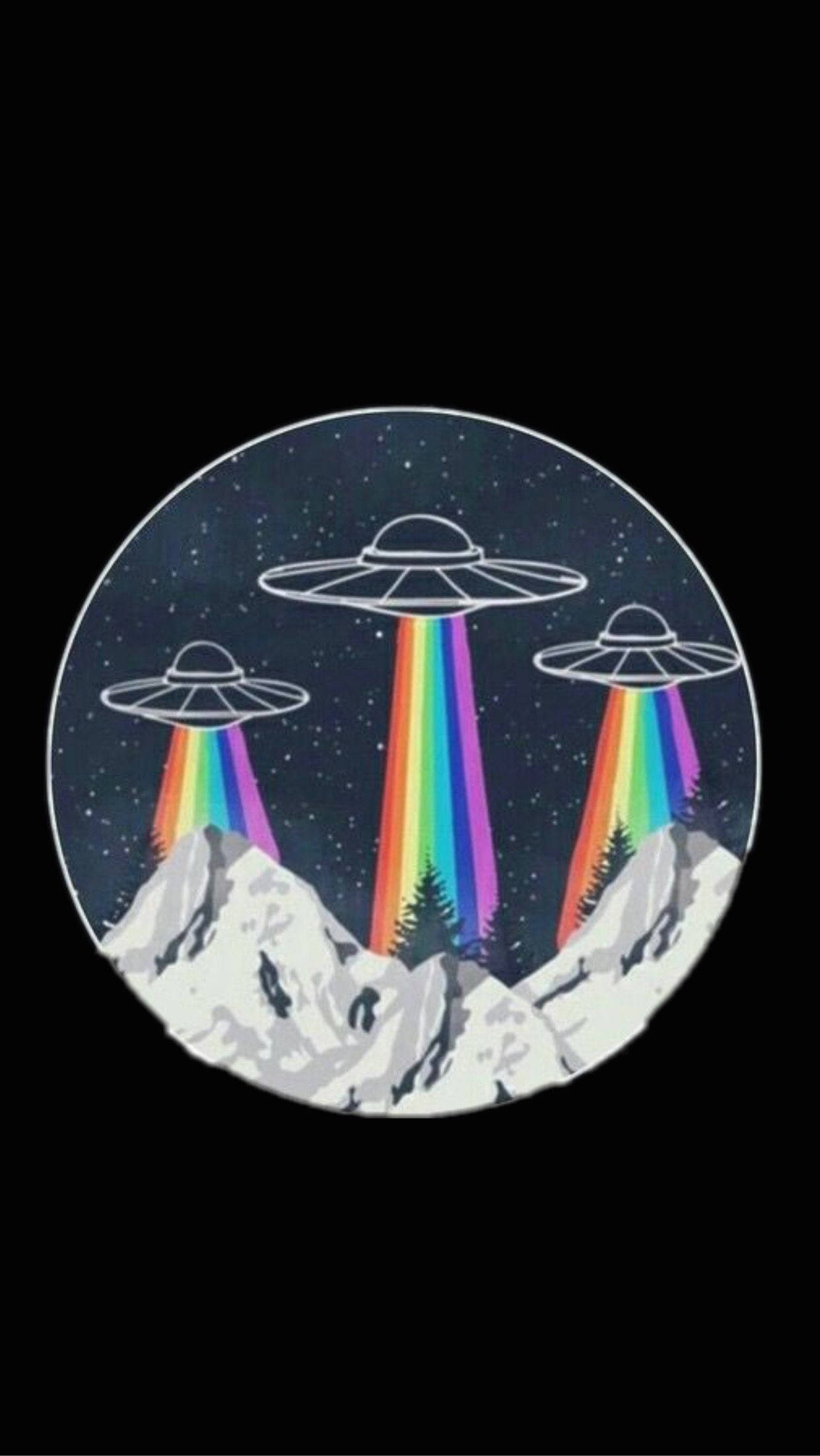 彩虹外星飛船 壁紙 — 三架UFO在星空下向雪山射出彩虹光。