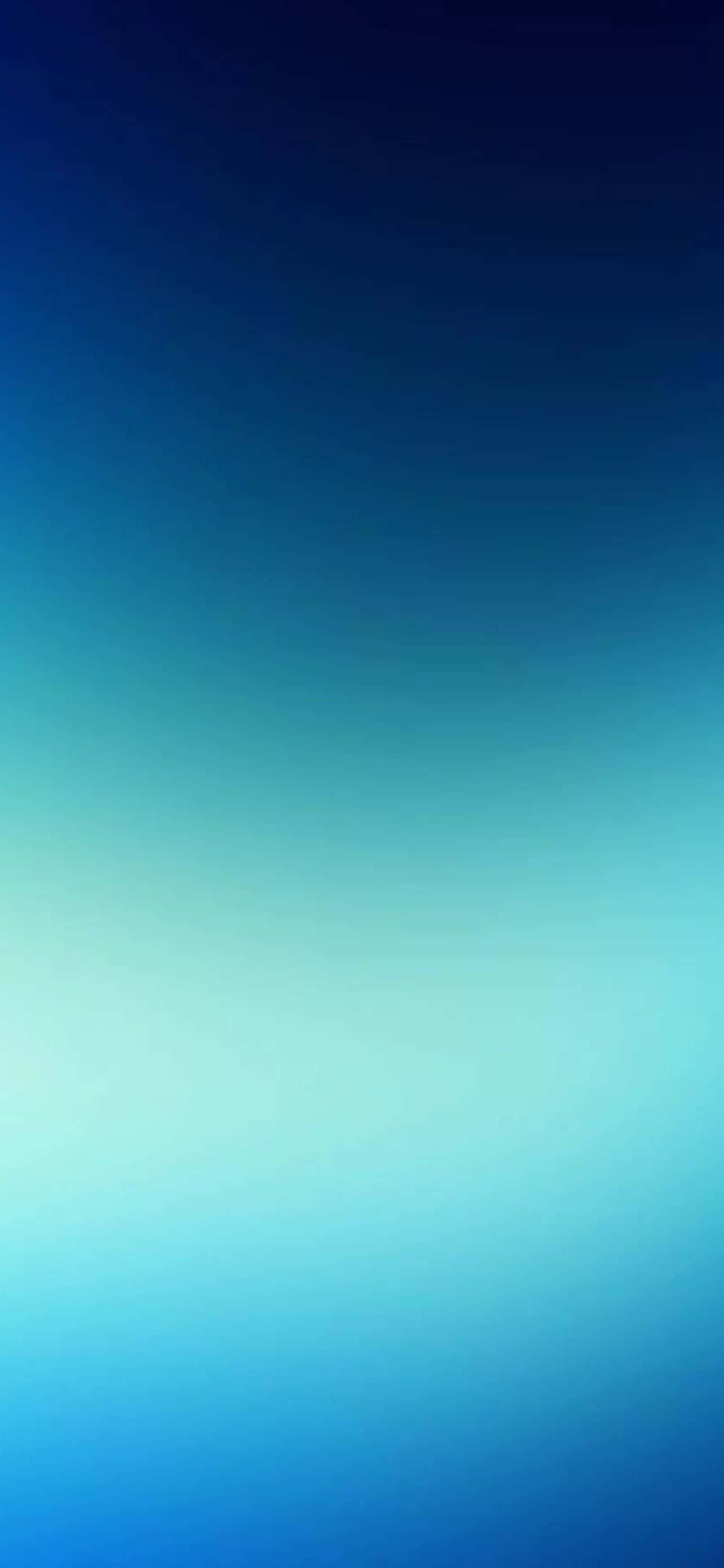 Blue iPhone 桌布 壁紙 — 從深海軍藍到柔和青藍的寧靜垂直漸變。