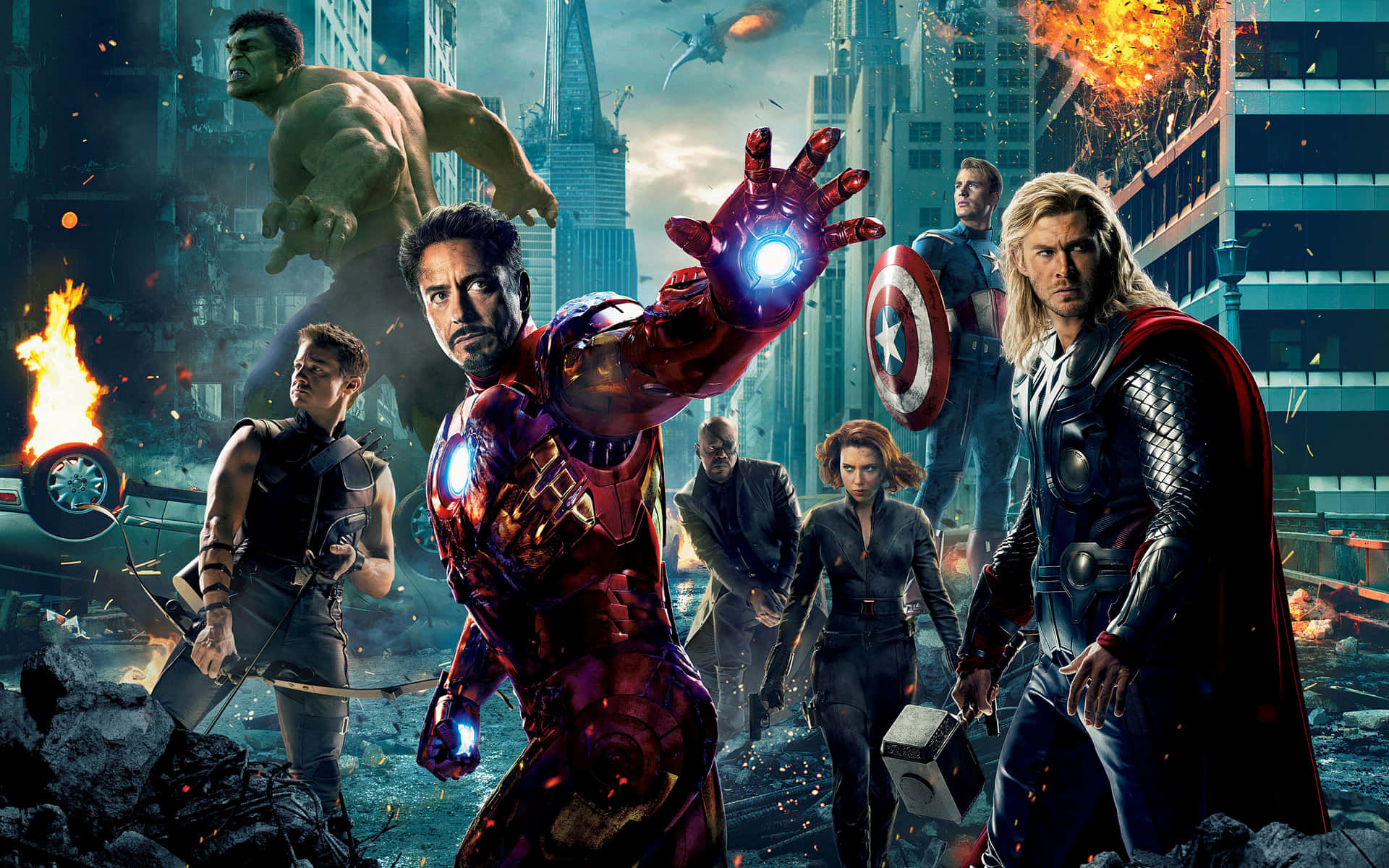 超級英雄在充滿火焰和瓦礫的毀滅城市環境中戰鬥。
