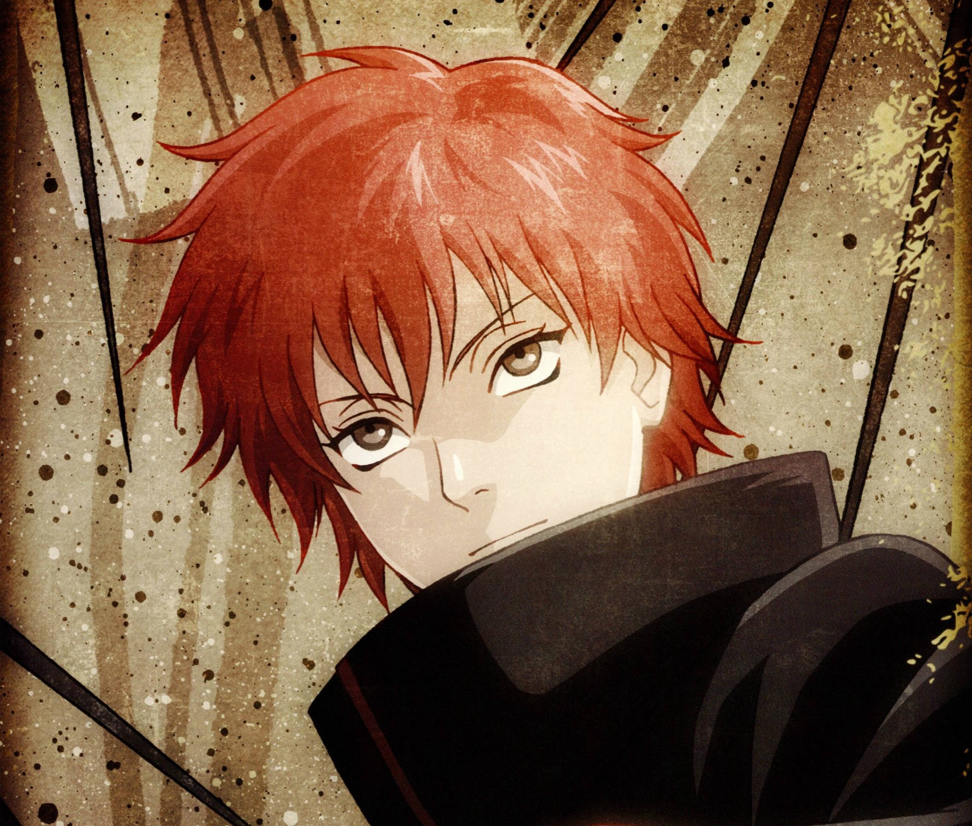 復古 Sasori Akatsuki 壁紙 — 一個紅髮動漫角色的特寫，擁有銳利的眼神，從深色衣領上方窺視，背景為帶紋理的米色。