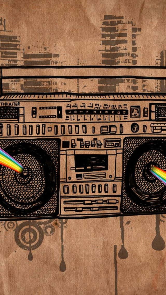復古Boombox電台接收器線條藝術 壁紙 — 一個復古手提音箱，從揚聲器射出彩虹雷射光束，背景是帶有紋理的棕色紙張和褪色的城市景觀。
