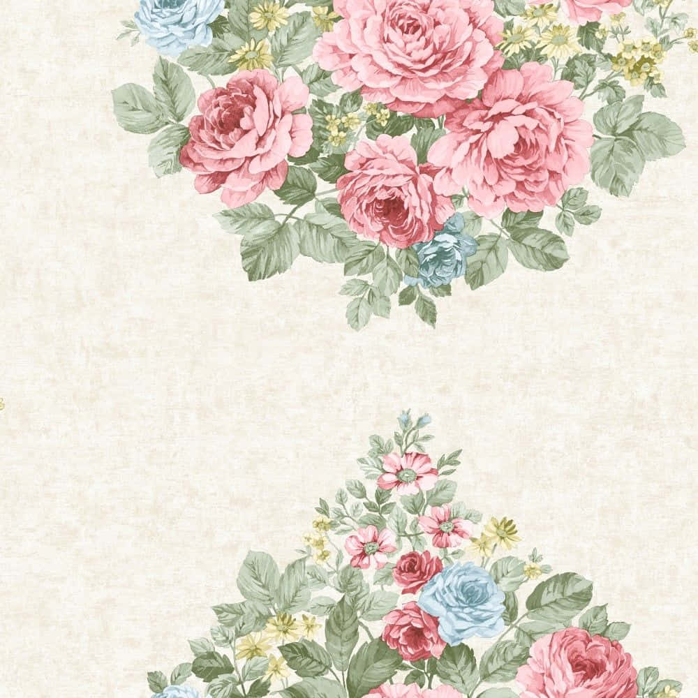 Rose Pattern 桌布 壁紙 — 復古花卉壁紙，粉紅色和藍色玫瑰及綠色葉子，帶紋理的奶油色背景。