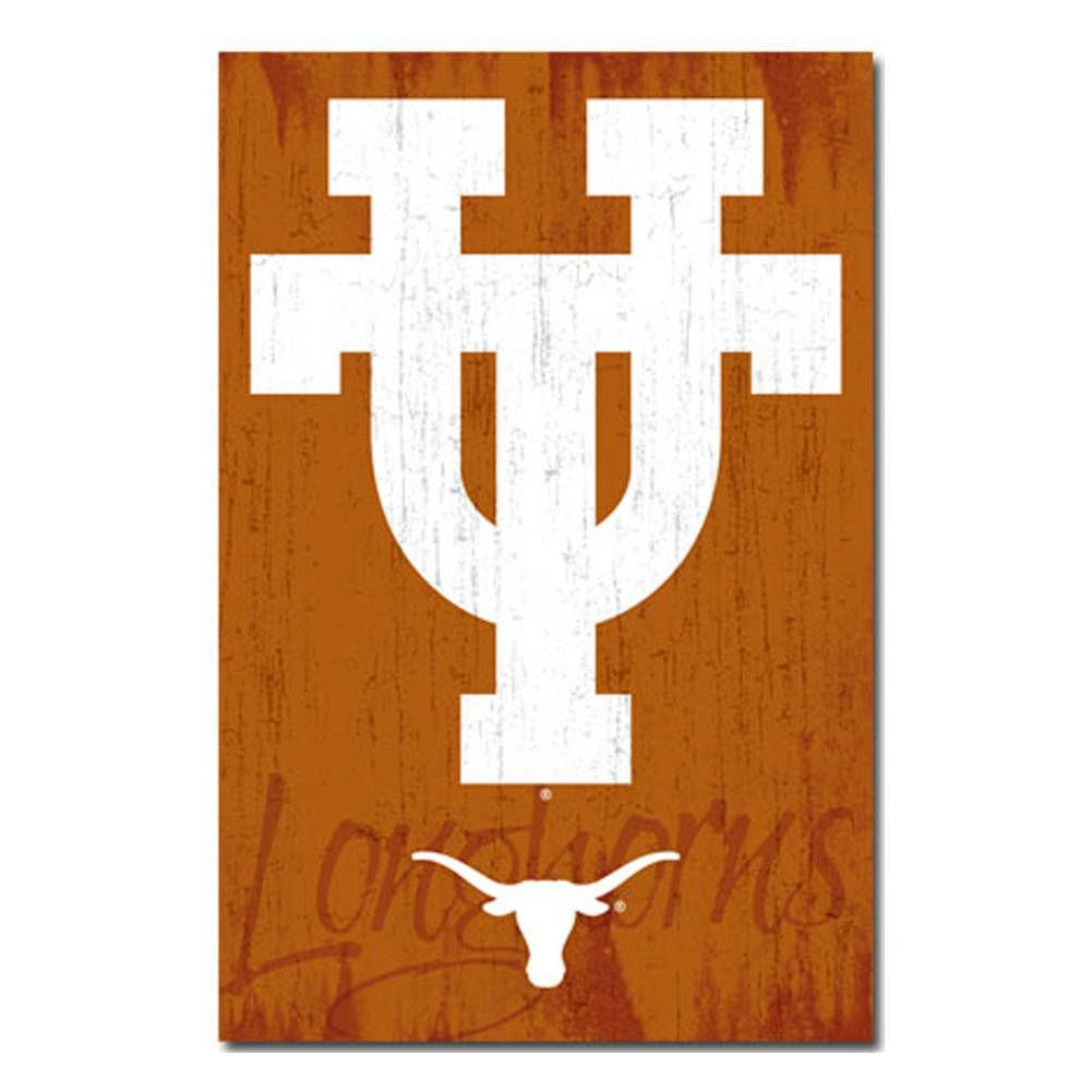 Texas Longhorns 標誌在風化的橙色木質背景上