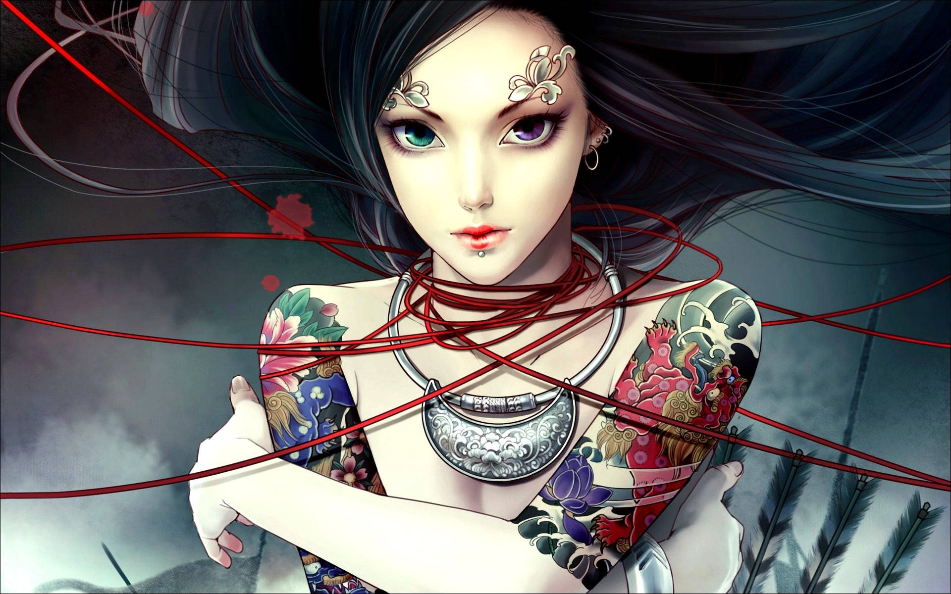 性感動漫紋身女孩 壁紙 — 一個引人注目的動漫女性，擁有異色瞳和彩色紋身，在暴風雨背景下被紅繩纏繞。