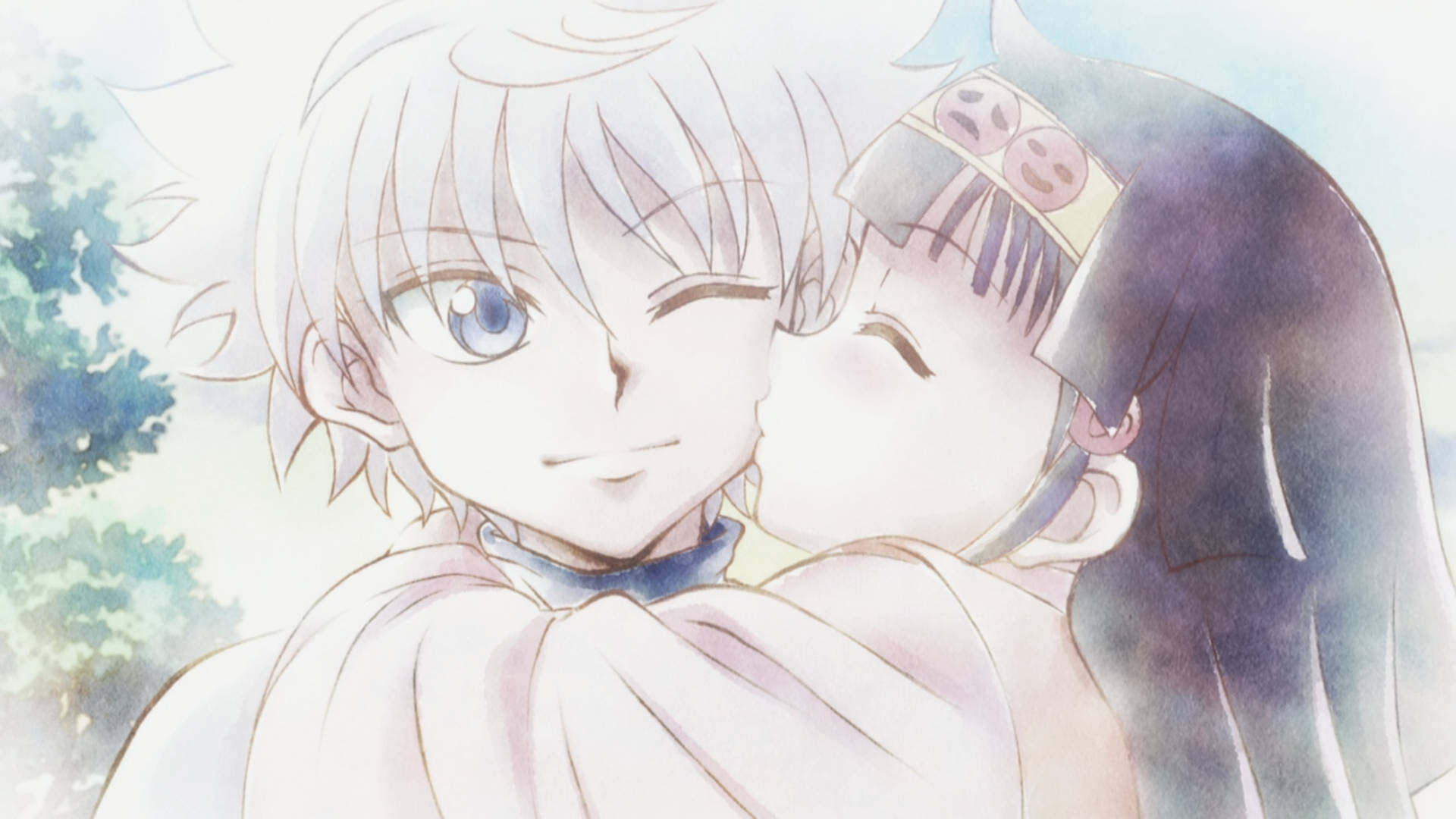 感性的Killua —— 4K高畫質影像展現《獵人》中Killua深邃眼神與迷人個性 壁紙 — 一個溫柔的動漫場景，銀髮男孩微笑著，黑髮女孩親吻他的臉頰，背景是柔和的藍天。