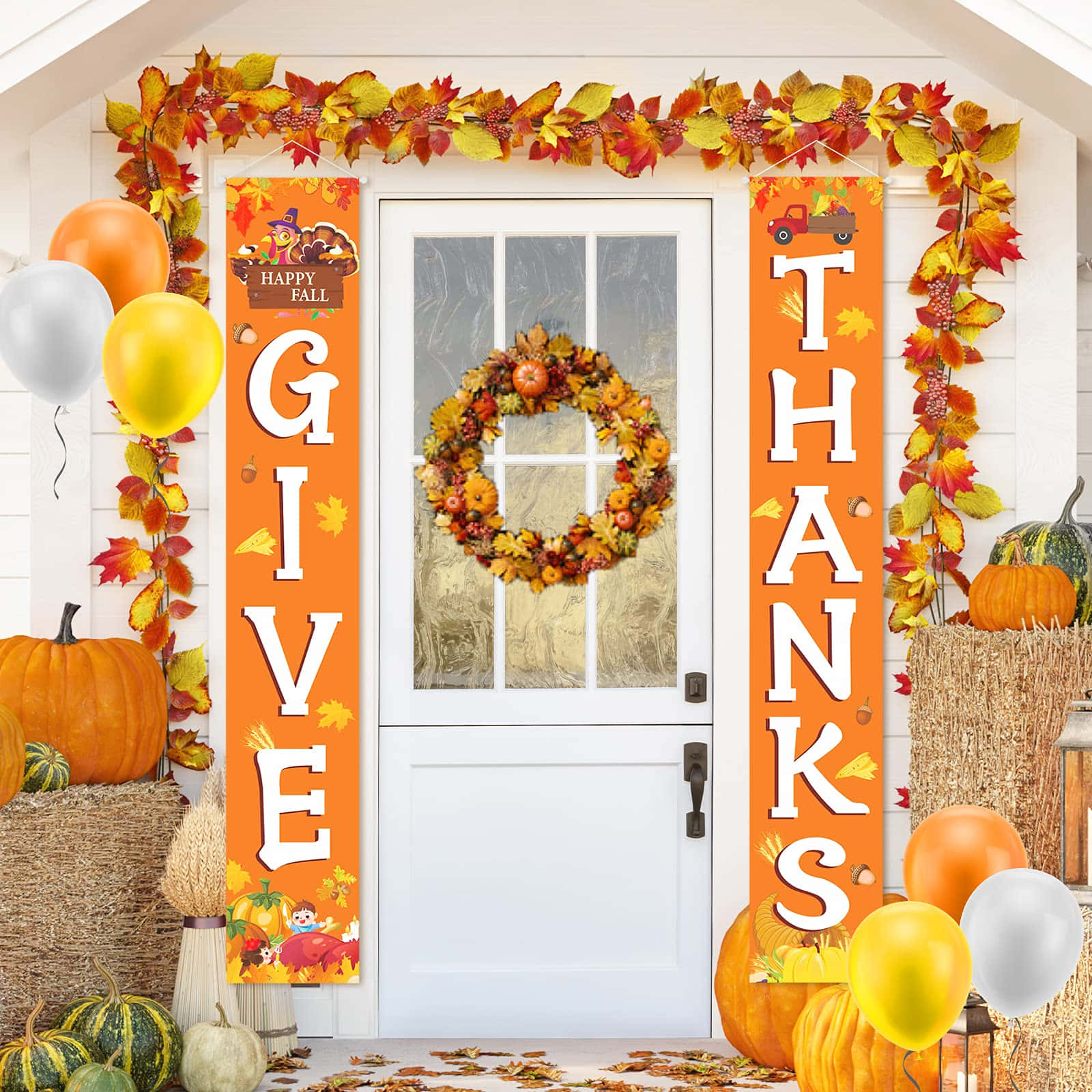 前門為感恩節裝飾，有南瓜、樹葉花環和「Give Thanks」橫幅。