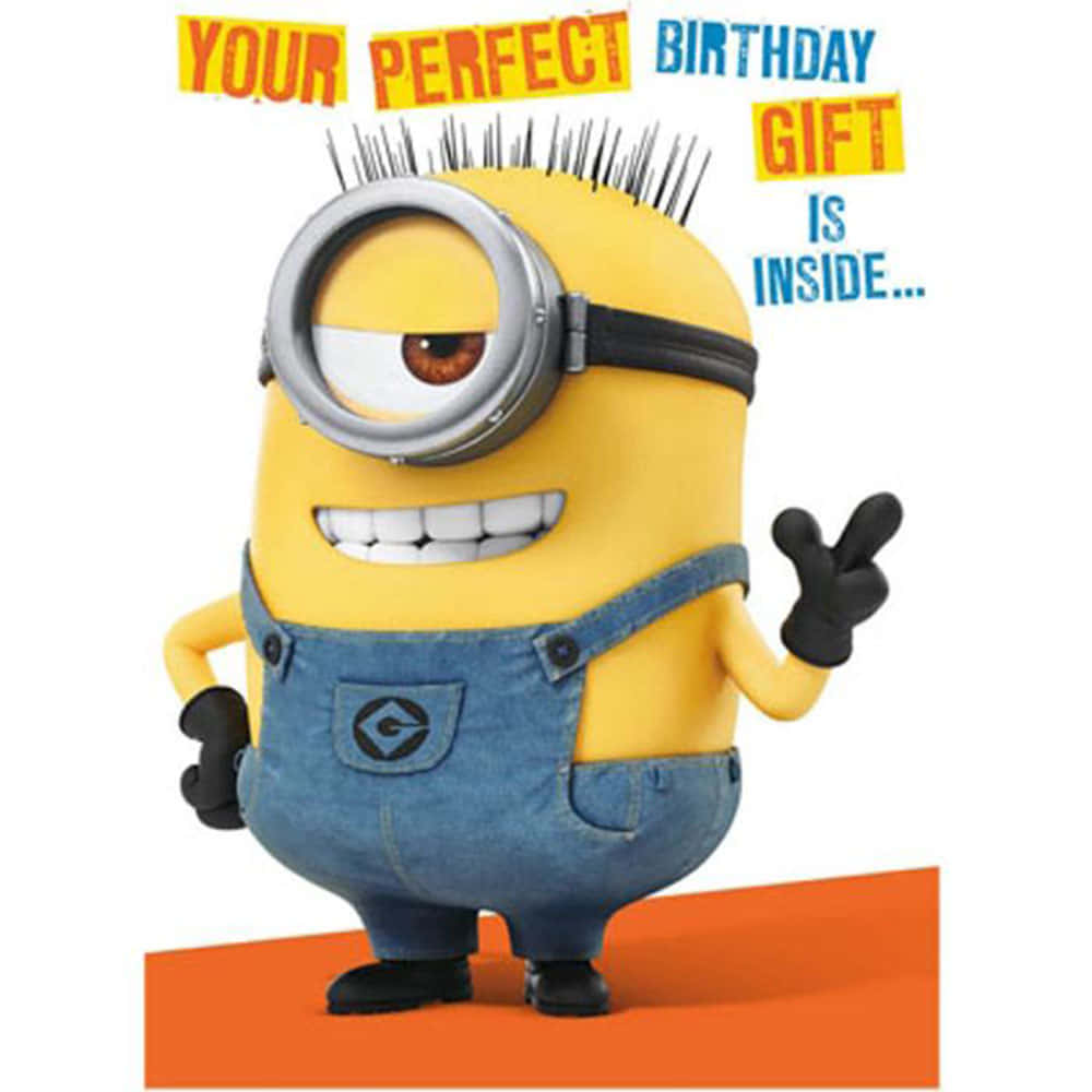 一個Minion角色著住牛仔工人褲做和平手勢，上面有生日文字。
