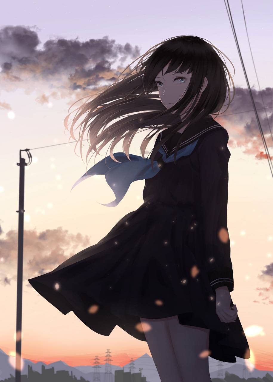 穿著水手服的動漫女孩在黃昏的風中站立，背後是城市景觀。