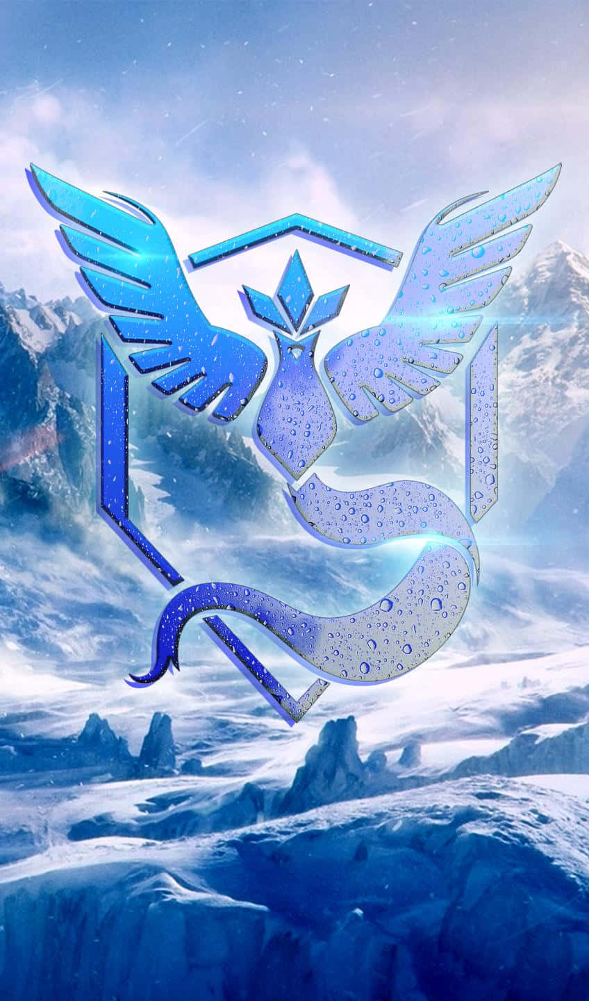 發光藍色Articuno標誌在星空下的雪山上。