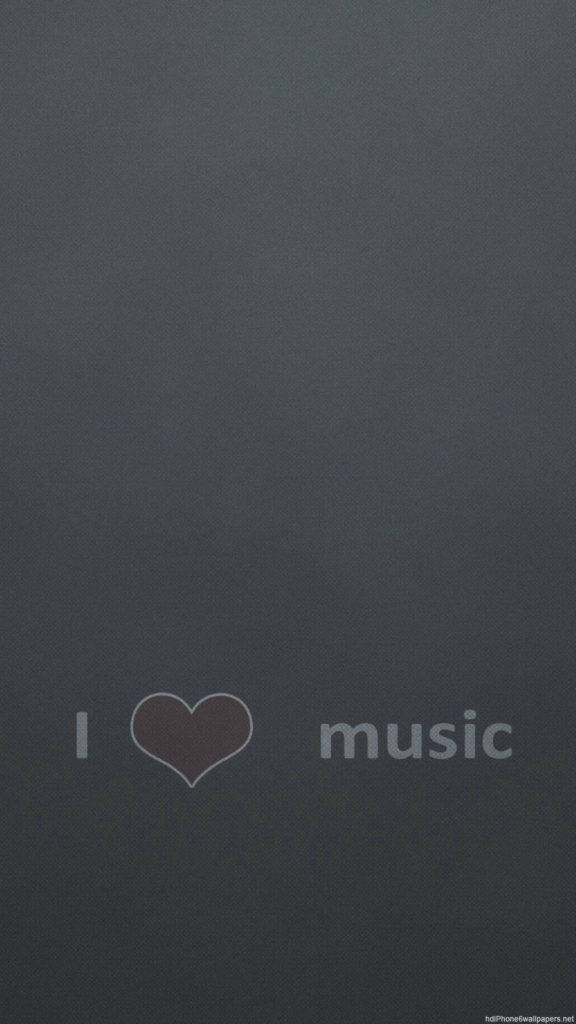 文字牆紙，深灰色背景上寫着 I heart music
