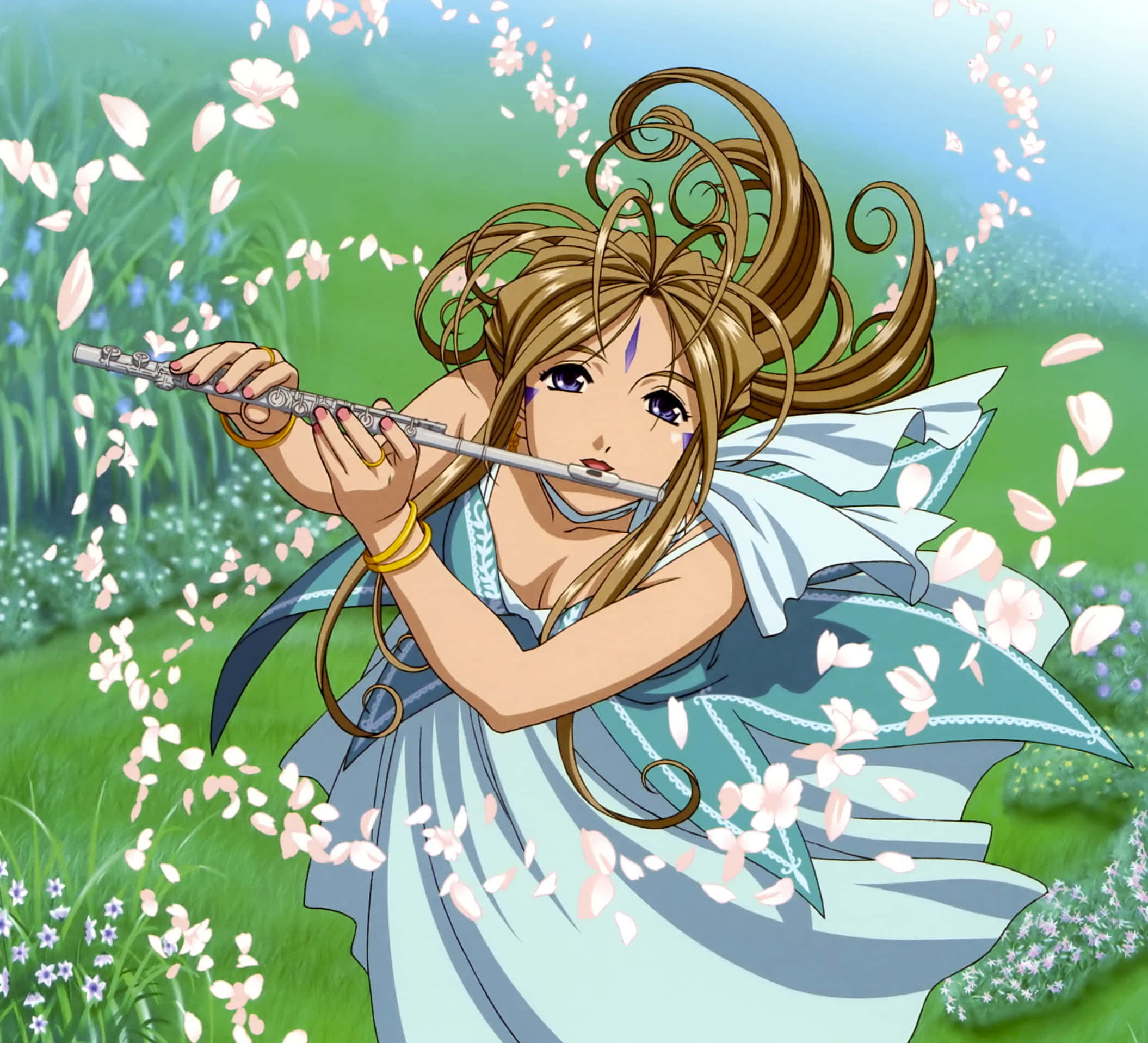 《我的女神》中的貝露丹蒂，美麗的天界存在 壁紙 — 一位年輕的動漫女孩，棕色長髮飄逸，在充滿活力的春天草地上吹奏長笛，粉紅色的櫻花花瓣在她周圍旋轉。