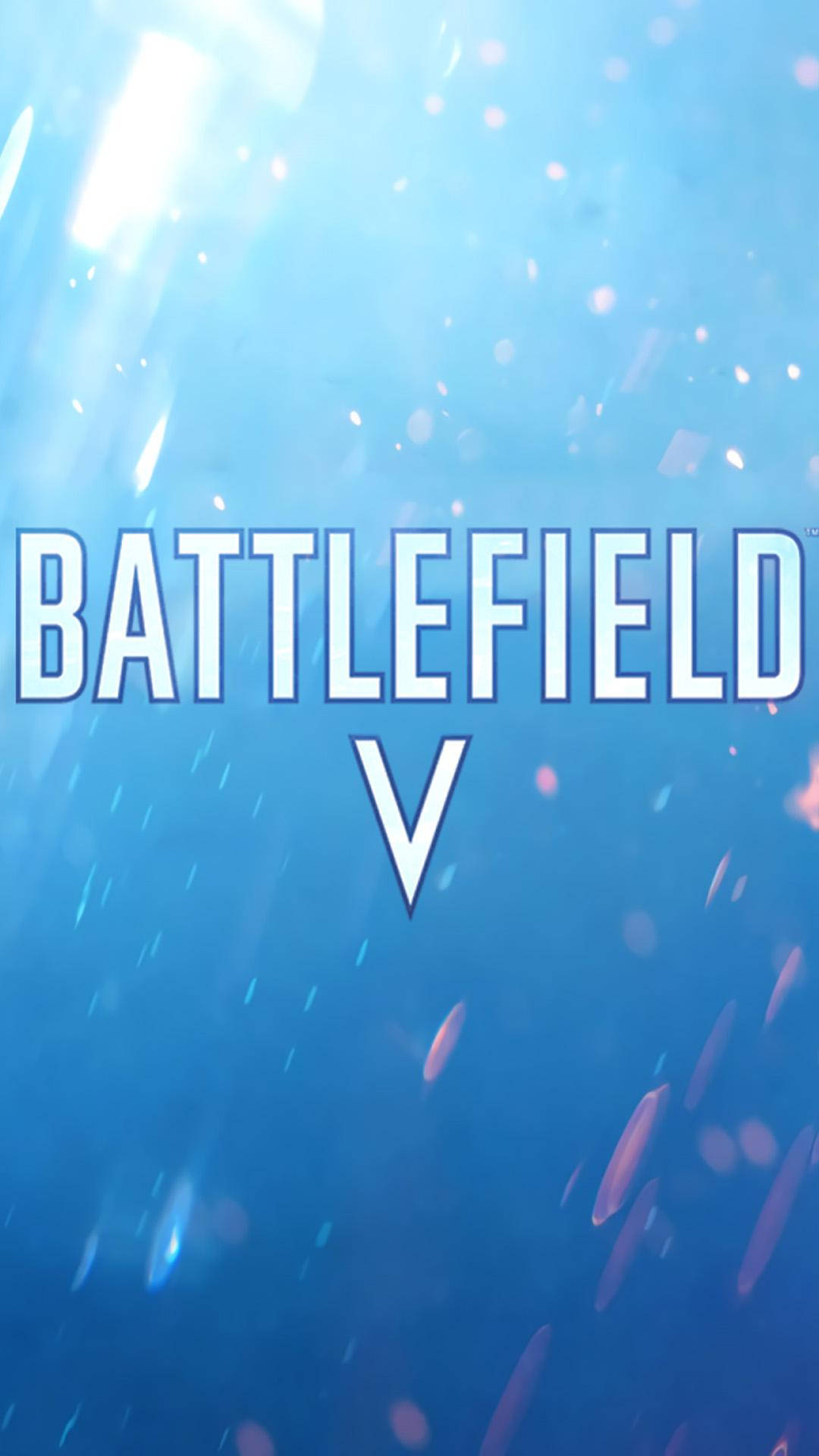 戰地風雲5 iPhone 藍色數位藝術 壁紙 — Battlefield V 標誌在充滿動感的藍色水下場景中，以亮白色發光，並帶有漂浮的粒子和光線。