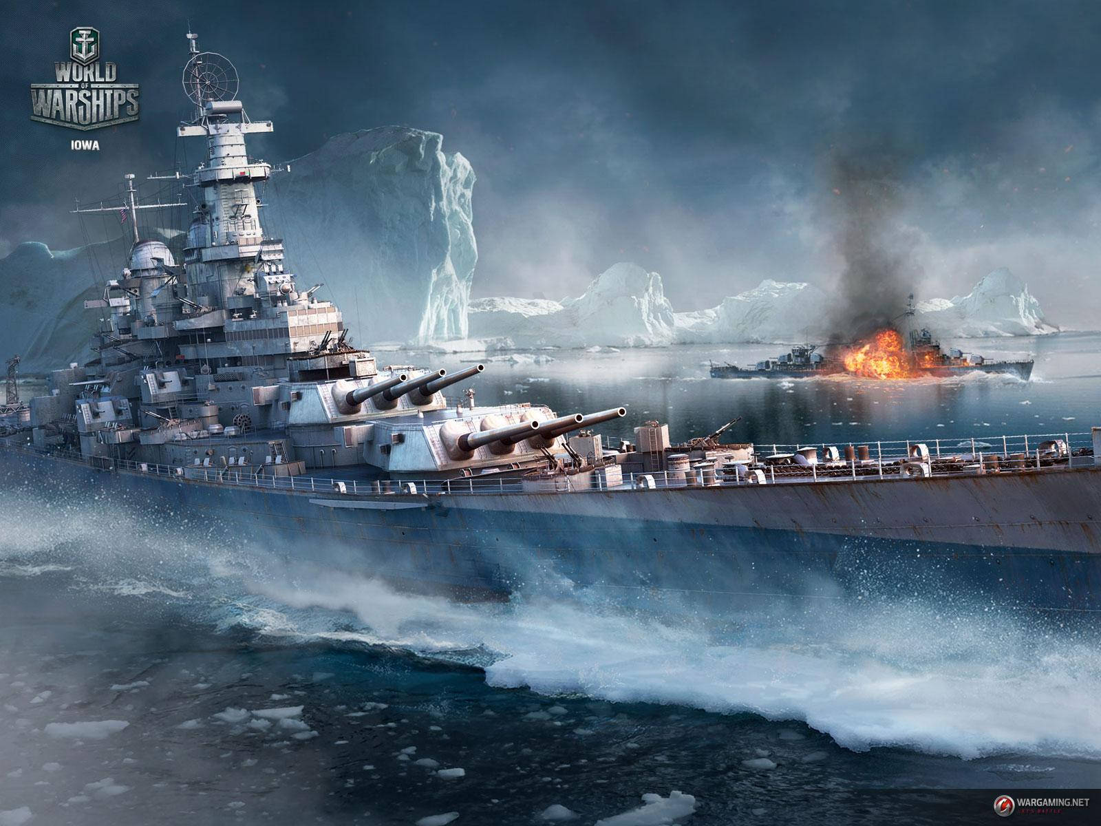戰艦世界：勝利活動 壁紙 — 一艘巨大的戰艦劃過冰冷的水域，遠處有燃燒的敵艦，聳立的冰山之間。