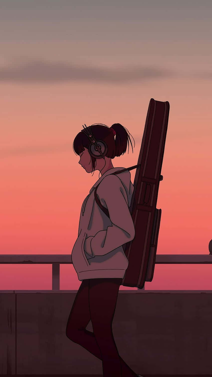 戴著耳機和大提琴盒的動漫女孩在夕陽下漫步。