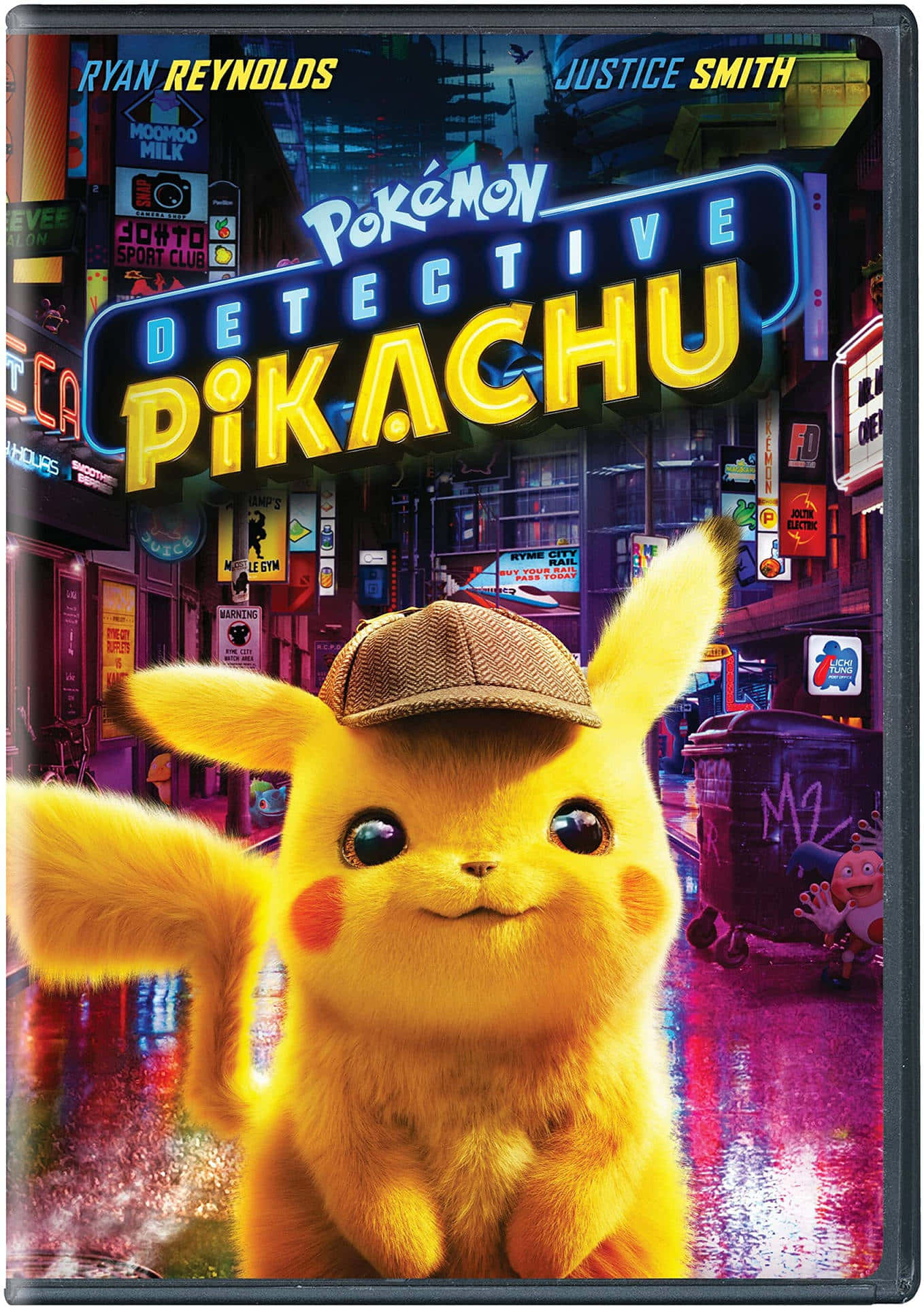 Pokemon Movies 桌布 壁紙 — 戴著棕色帽子的偵探皮卡丘站在霓虹燈閃爍的雨夜城市街道上，發光的招牌和濕漉漉的人行道反射著燈光。