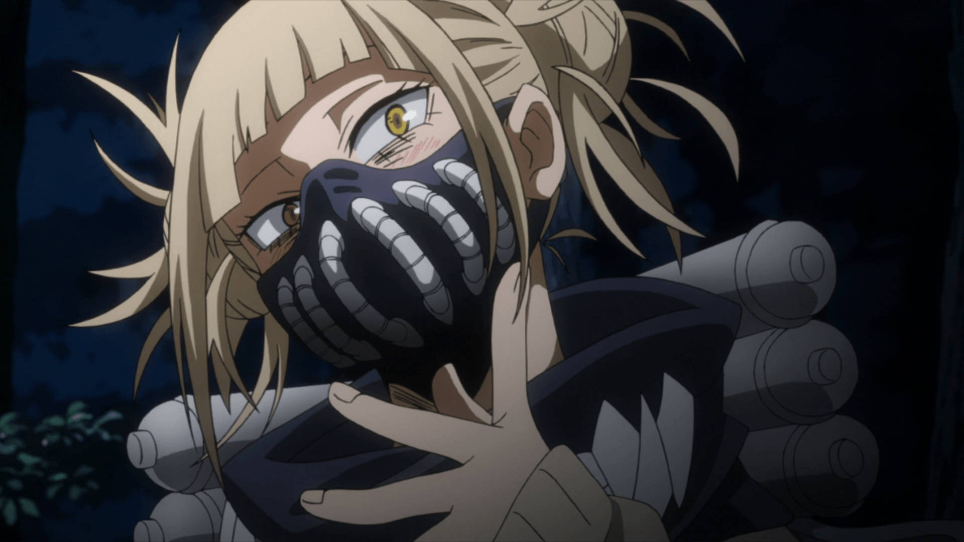 戴面具的 Himiko Toga 壁紙 — 一個金髮動漫角色戴著牙齒面具，在黑暗的夜空下握著武器。