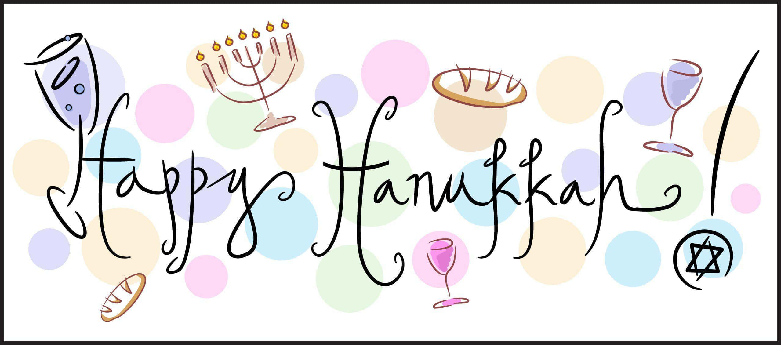 Hanukkah 桌布 壁紙 — 手寫的「光明節快樂」，周圍環繞著節日象徵，如 menorah 酒杯和 dreidel，背景是粉彩圓點。