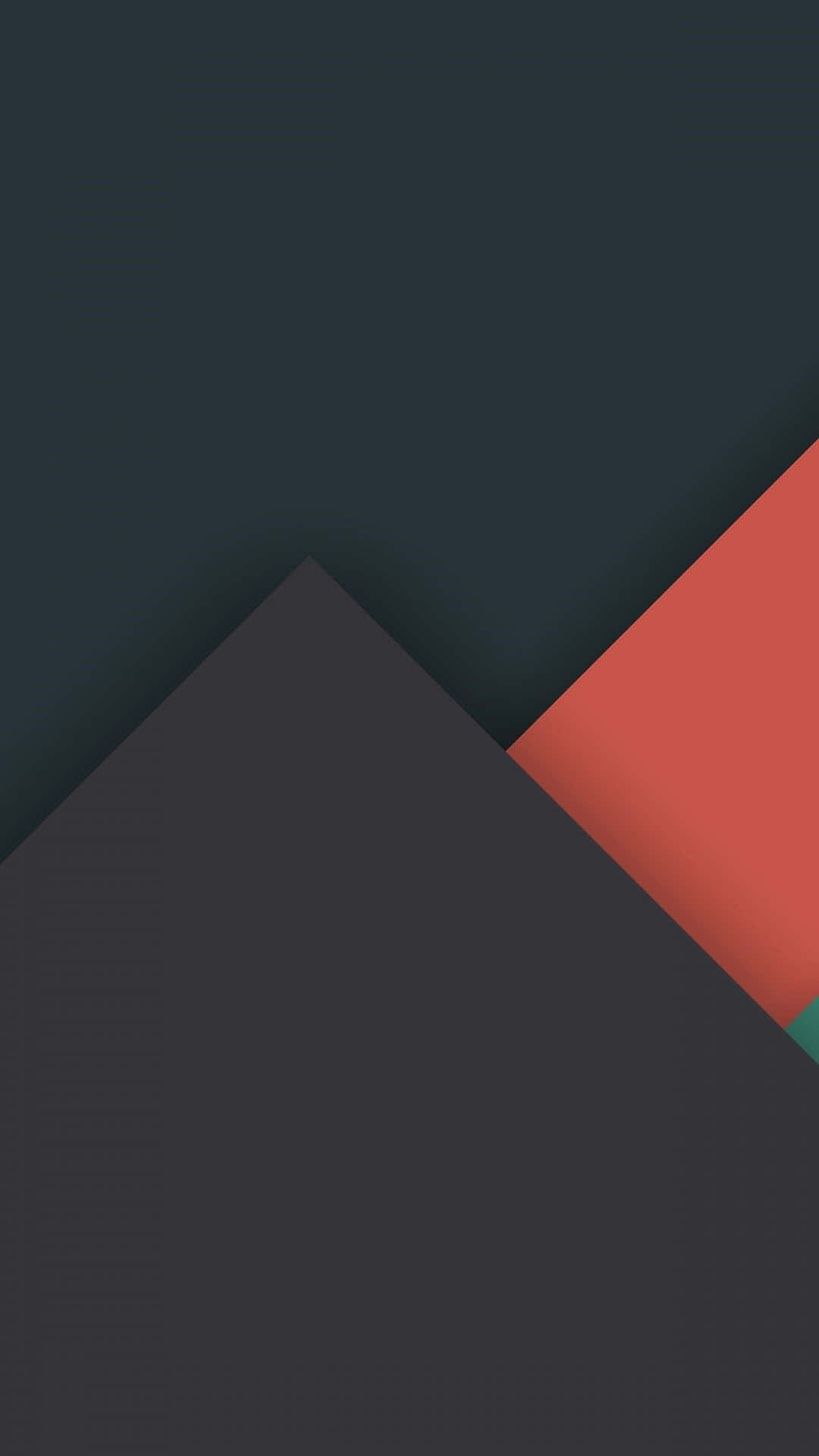 Minimalist Pattern 桌布 壁紙 — 抽象幾何圖案牆紙，以深海軍藍背景襯托大膽的深灰色和珊瑚紅色三角形形狀。