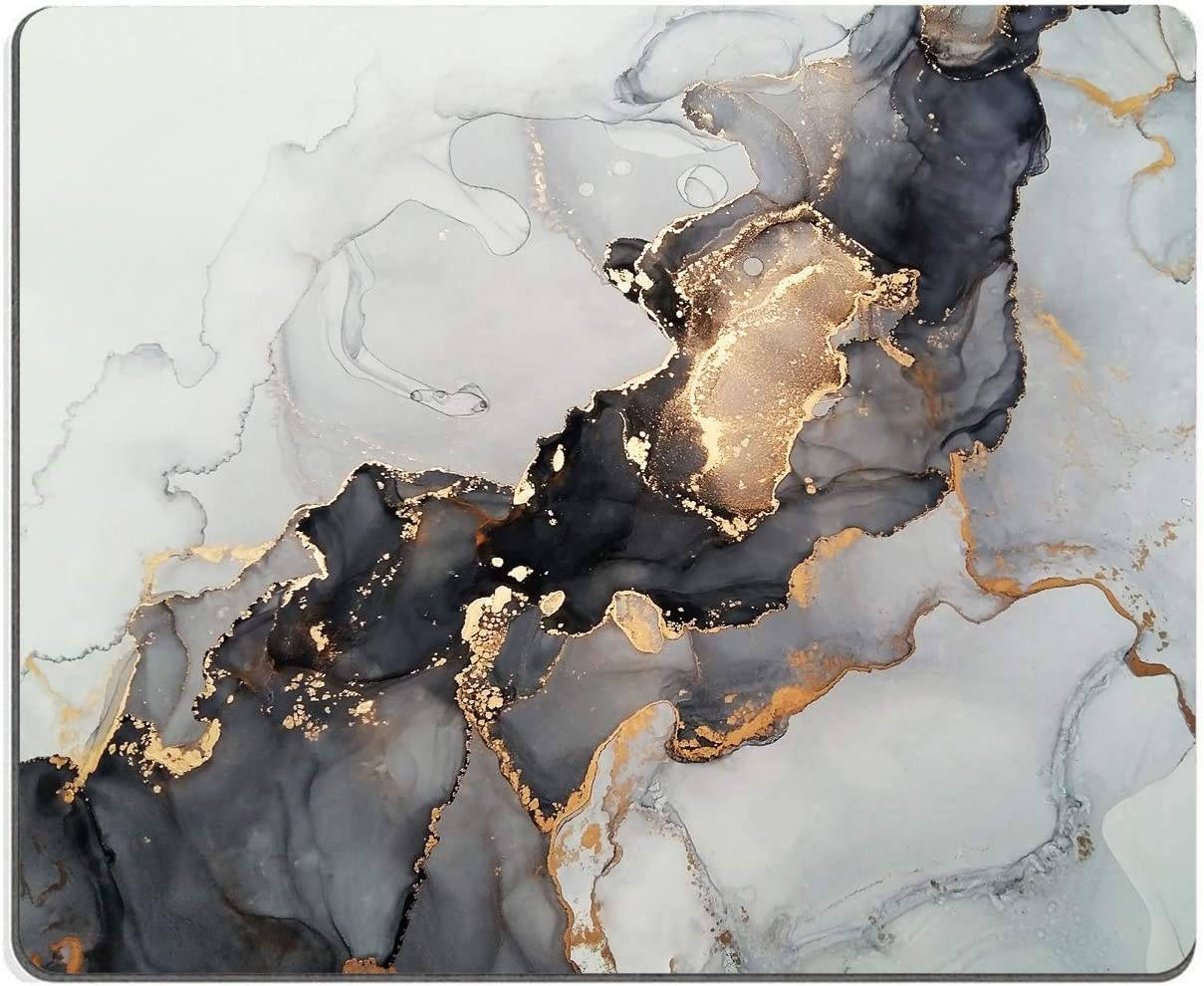 White And Gold 桌布 壁紙 — 抽象流體藝術，黑色、金色和白色漩渦營造出奢華的大理石效果。