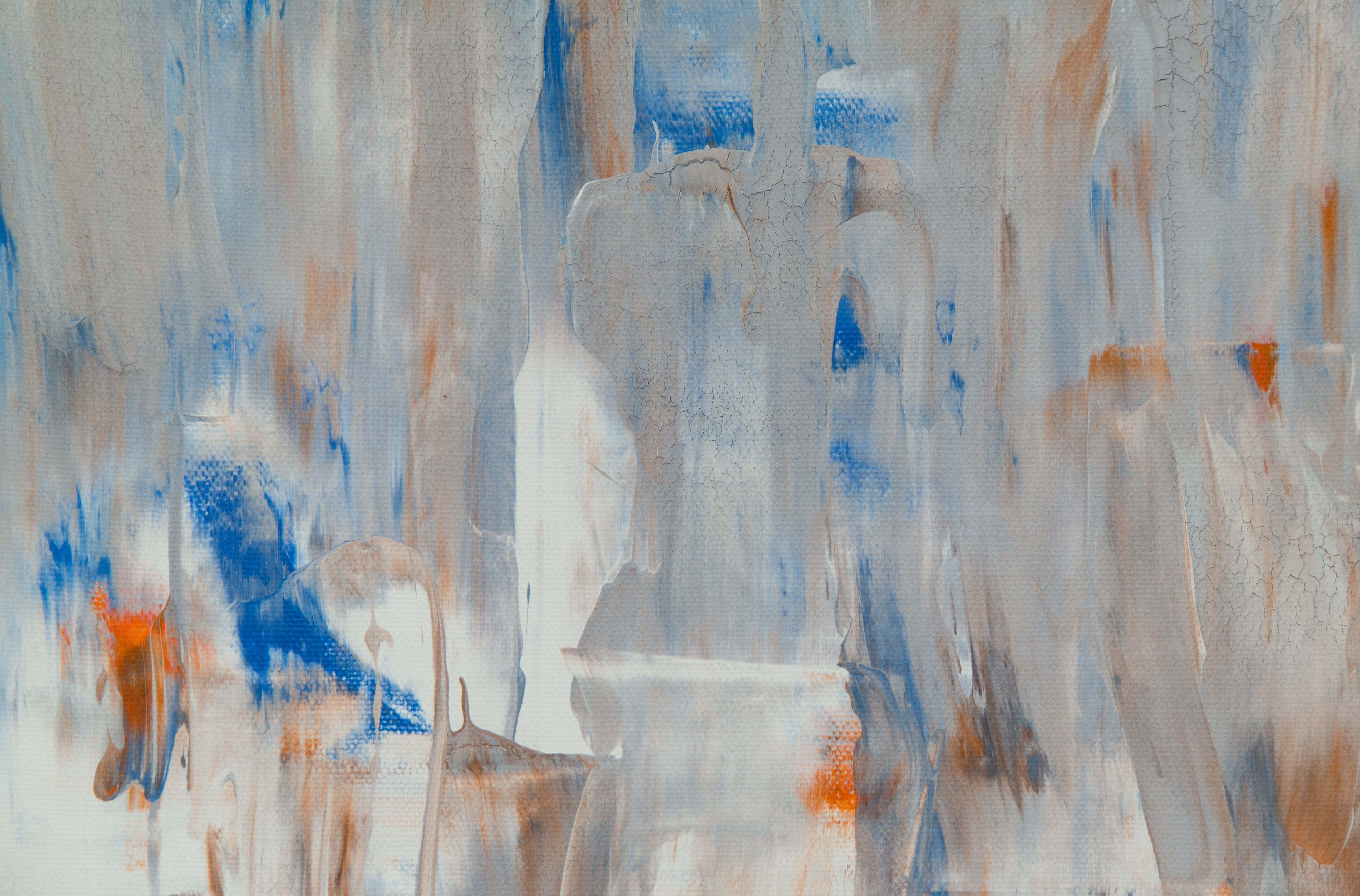 Expressionism 桌布 壁紙 — 抽象紋理畫作，畫布上分層的藍色、橙色和米色筆觸，顯示出可見的裂縫和顏料滴落。