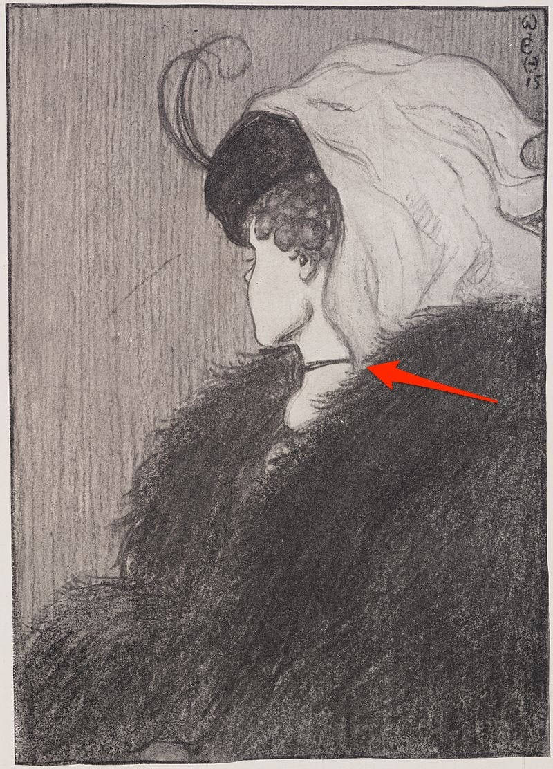 一位穿著皮草大衣和帽子的女性，有一個紅色箭頭指向她的頸部。