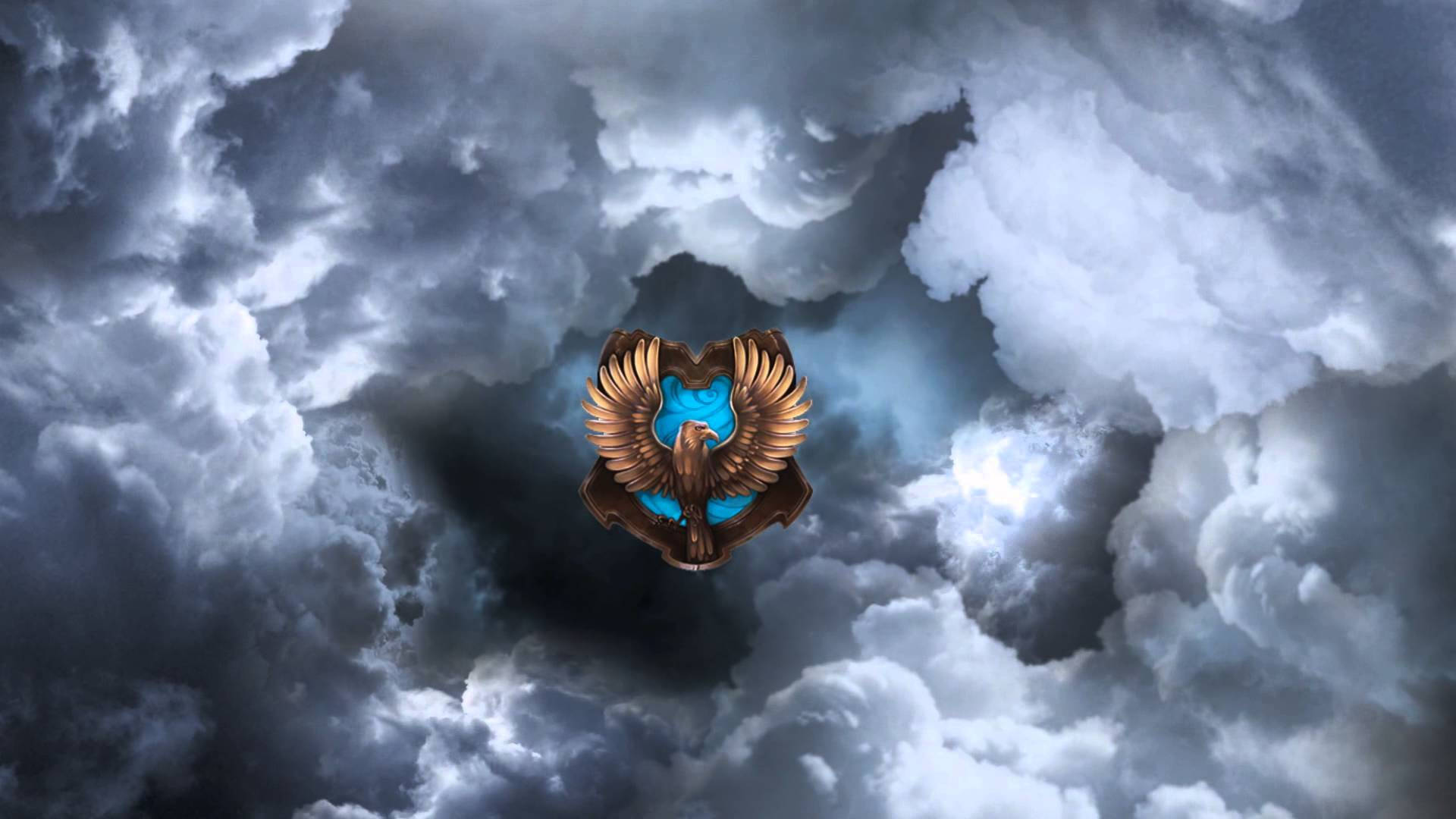 金色鷹徽與發光藍色心臟漂浮在暴風雲中。