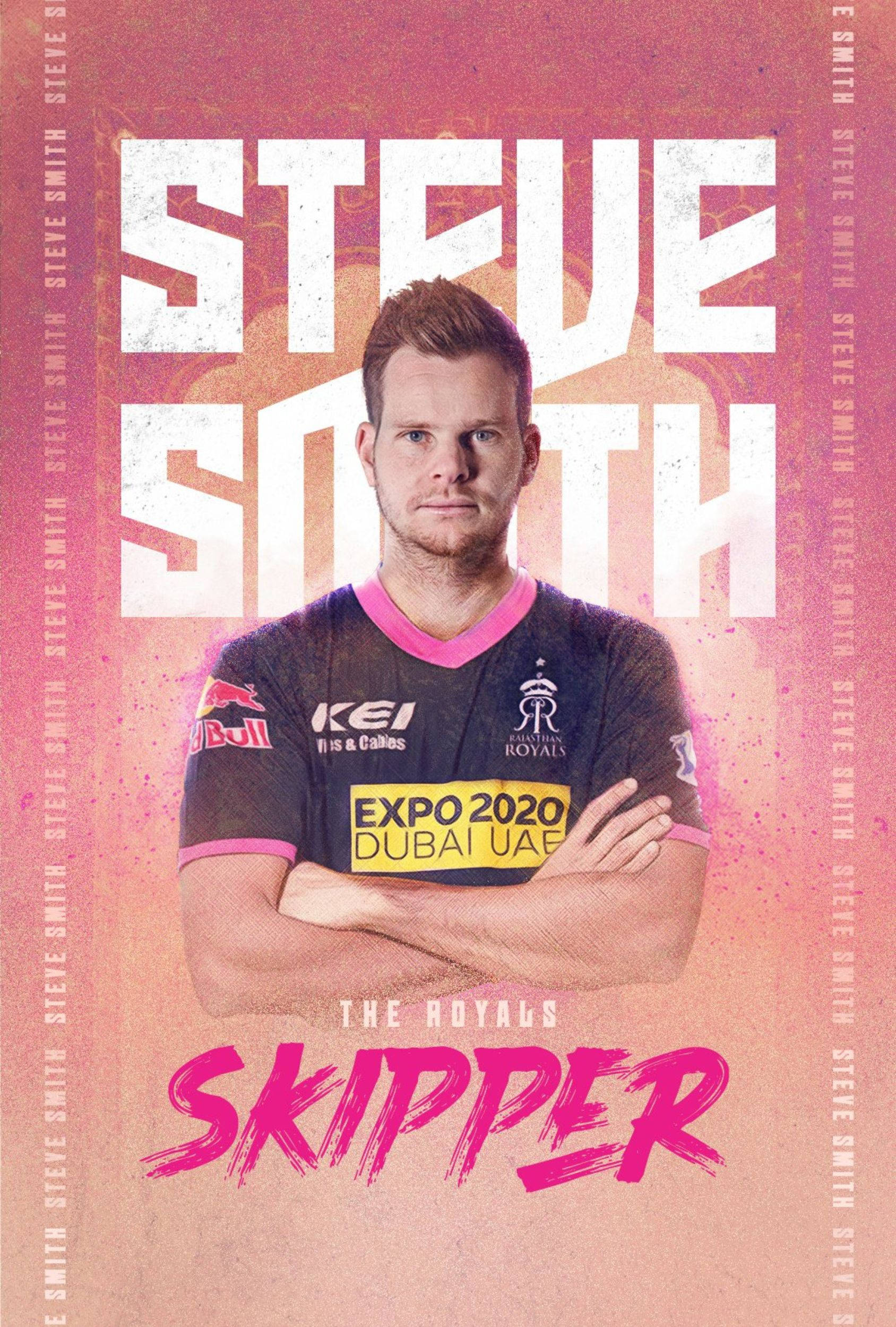 拉賈斯坦皇家隊Steve Smith 壁紙 — 一位自信的男性板球運動員身穿帶有粉紅色點綴的深色球衣，雙臂交叉，站在帶有粗體字體的紋理粉紅色背景前。