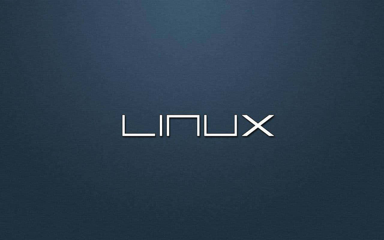 深藍色紋理背景上的 Linux 文字標誌