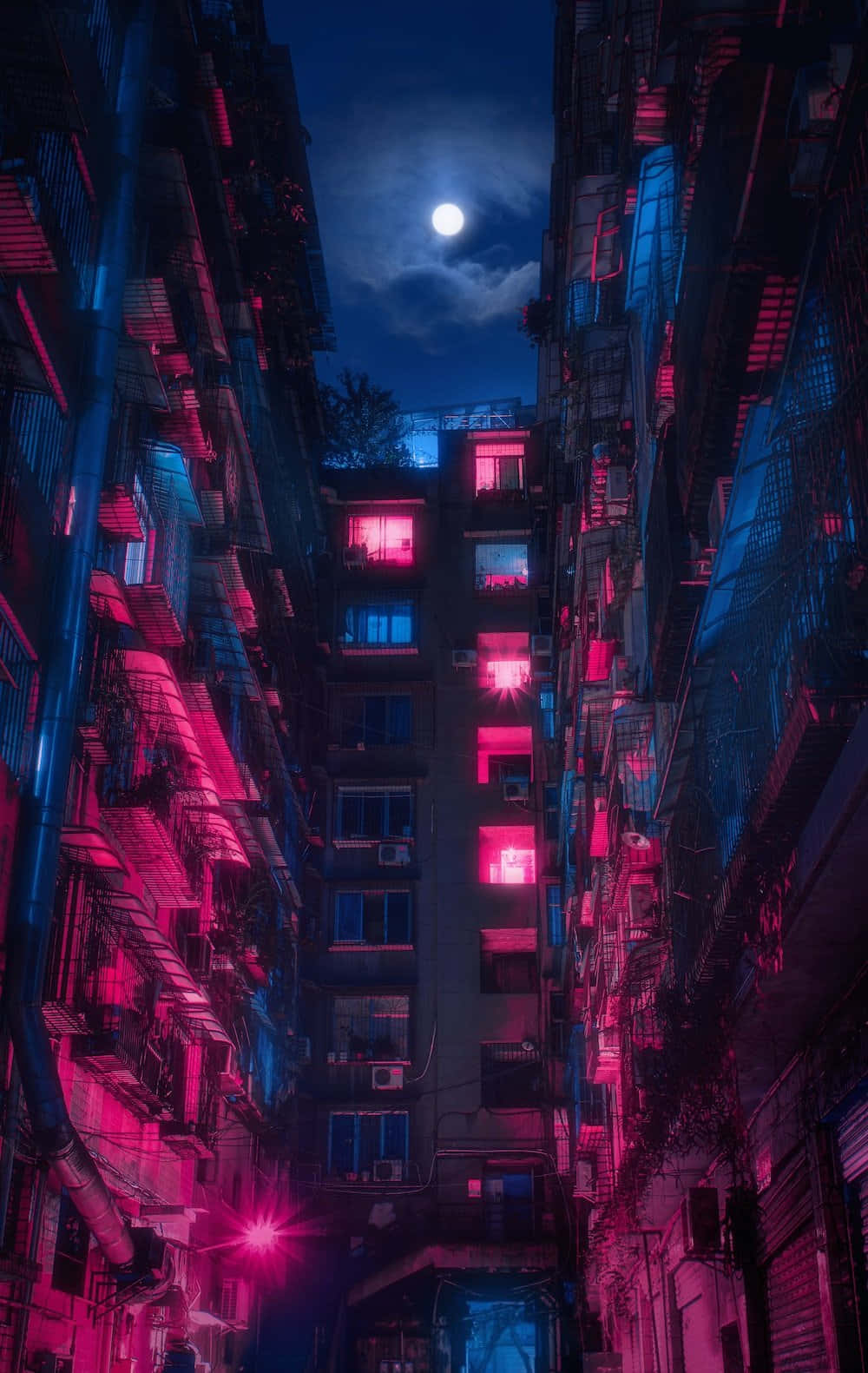 夜晚霓虹燈照亮的小巷，上方有一輪滿月。