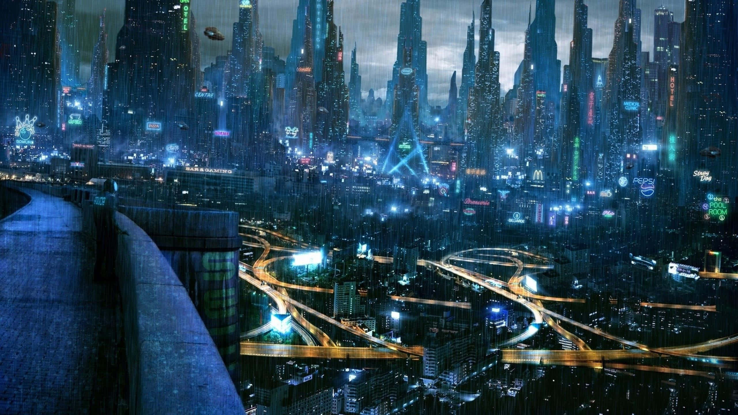 探索未來的可能性 壁紙 — 雨濕的未來城市夜景，高聳的霓虹燈摩天大樓和下方發光的高速公路。