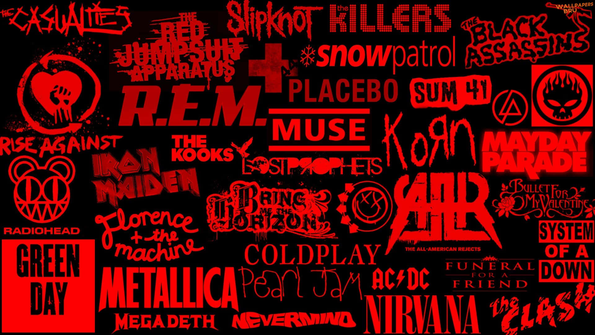 黑色背景上的紅色樂隊標誌，包括 Metallica、Nirvana 和 Green Day。