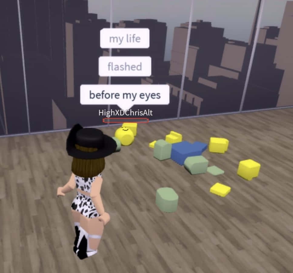 搞笑性感Roblox角色圖像 壁紙 — 一個3D渲染的虛擬角色，身穿乳牛印花服裝和黑色帽子，站在一個充滿彩色積木和城市景觀背景的虛擬房間中。