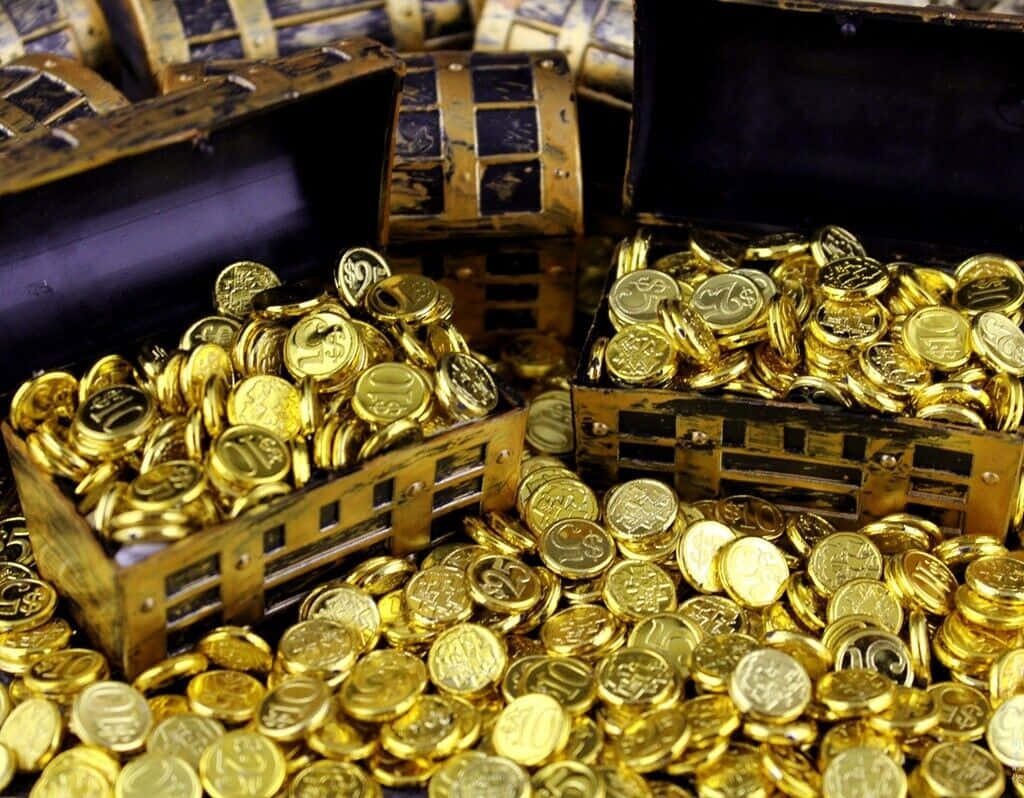 打開的寶箱裝滿金幣，溢出到表面上。