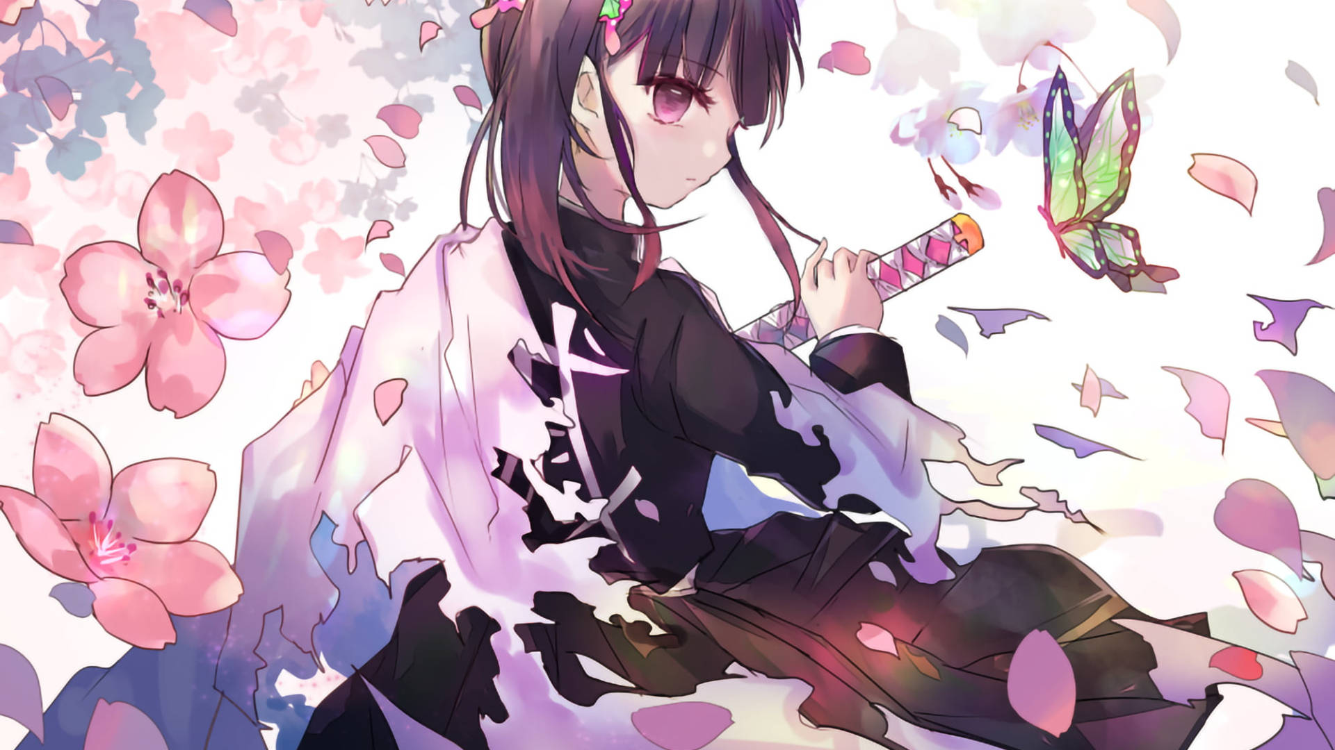 動漫少女手持武士刀，被櫻花和蝴蝶環繞。