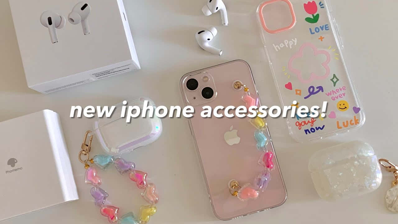 包括AirPods和彩色心形吊飾保護殼在內的新iPhone配件。