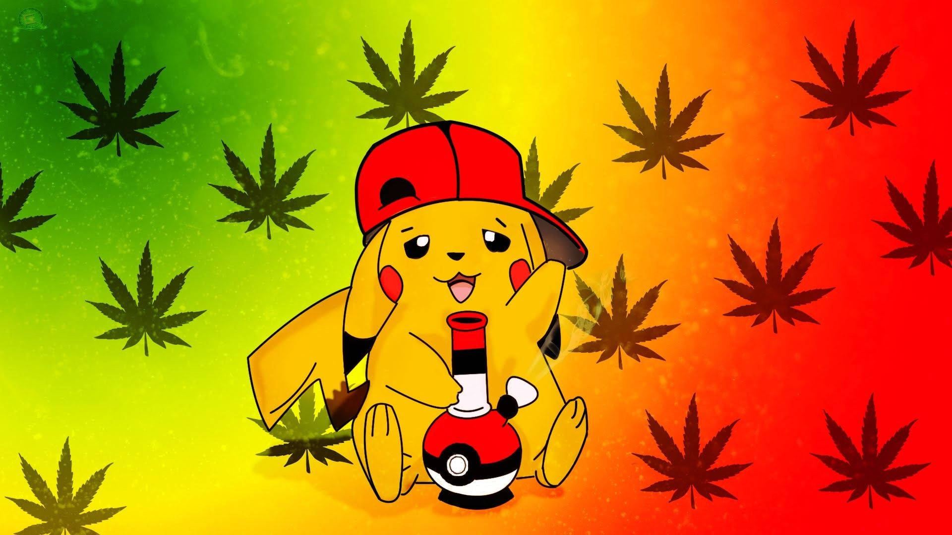 放鬆飄飄皮卡丘 壁紙 — 一隻戴著紅色帽子的卡通比卡超，在充滿大麻葉的彩虹漸變背景前拿著一個精靈球水煙壺。