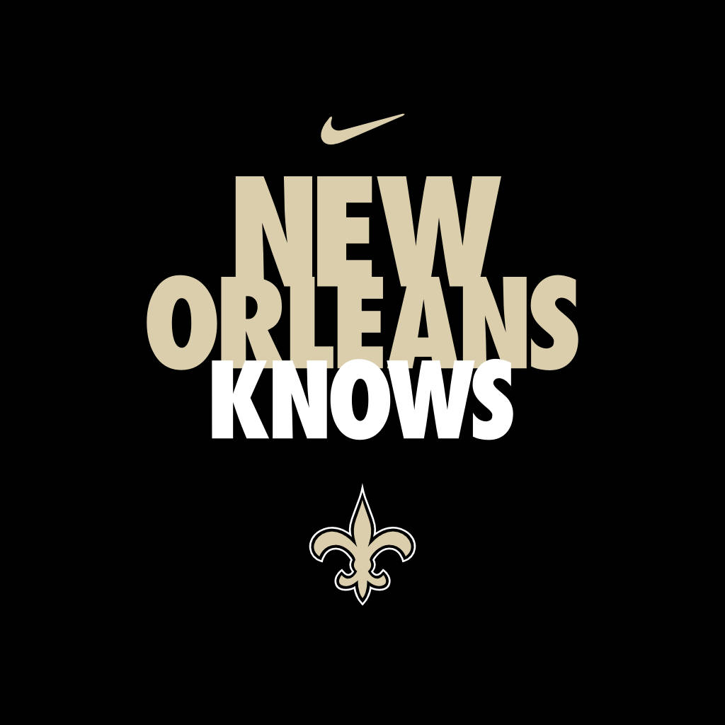 黑色背景上帶有鳶尾花標誌的Nike New Orleans Knows文字