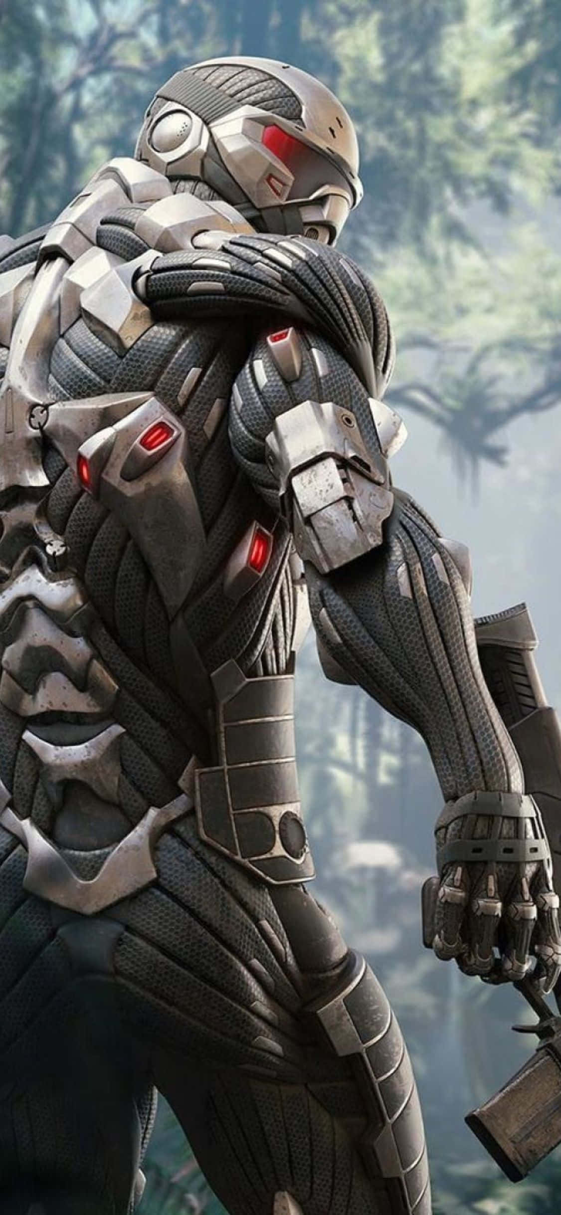 於 iPhone X 上體驗 Crysis 3 壁紙 — 一個未來風格的裝甲士兵，眼睛發出紅光，站在霧氣瀰漫的叢林中，武器已準備就緒。