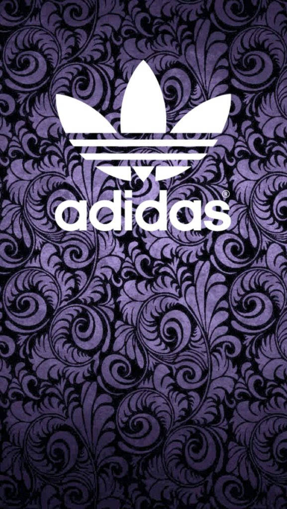 旋轉葉片圖案阿迪達斯 iPhone 壁紙 — 白色Adidas標誌居中在深紫色華麗漩渦壁紙上。